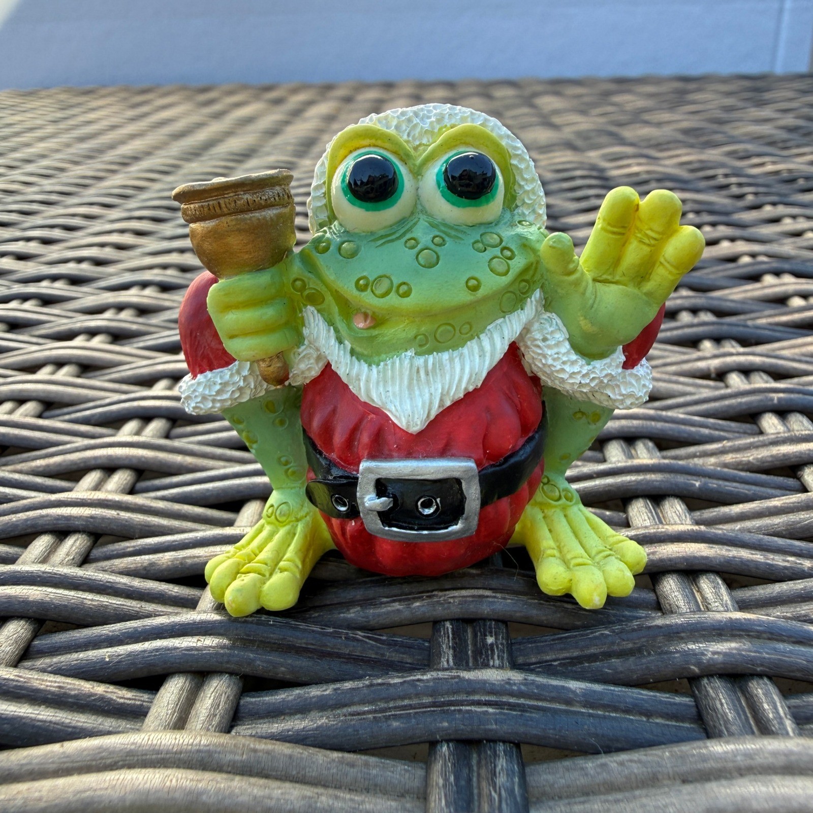 Vintage 1997 Sprogz Santa Frog Christmas Figurine HSC 2\