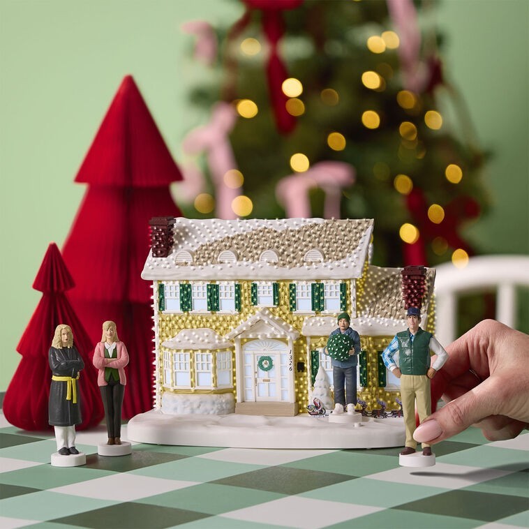 New, Hallmark National Lampoon's Christmas Vacation Griswold House Tabletop 2026