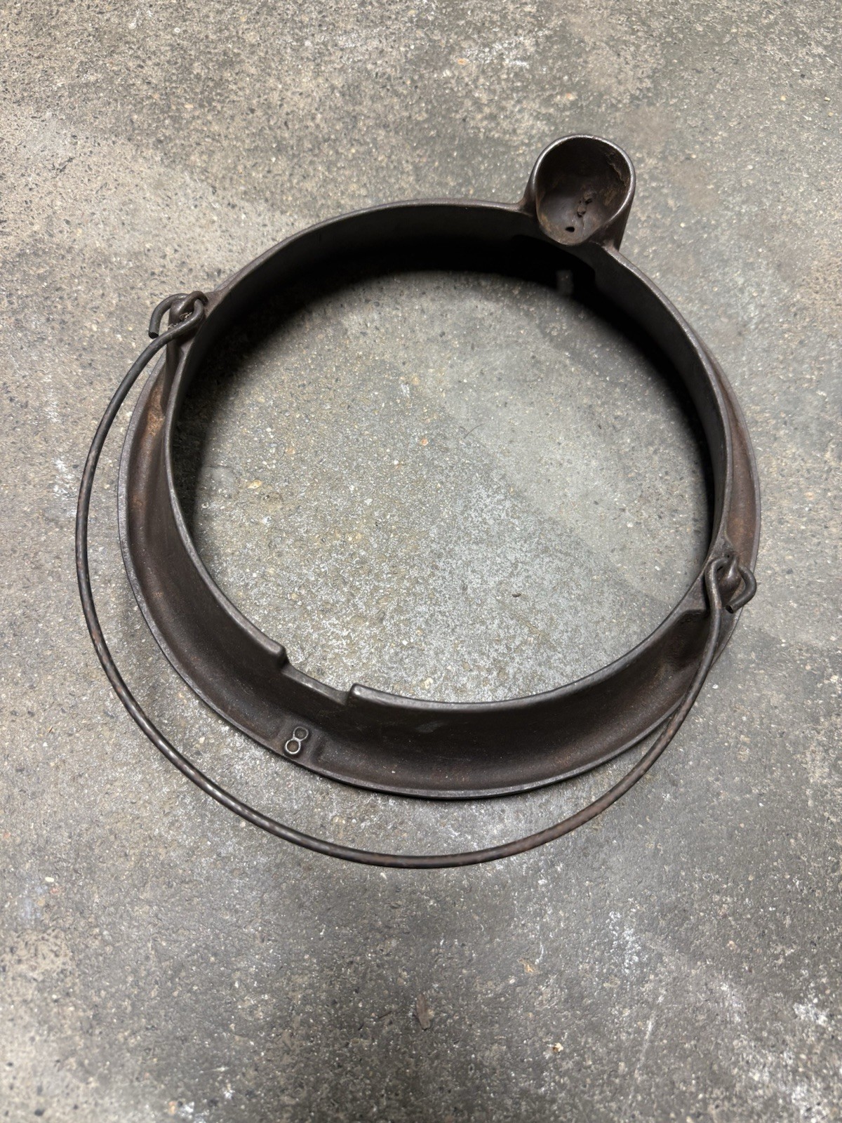 No 8 Cast Iron Low Base Only Griswold Wagner READ