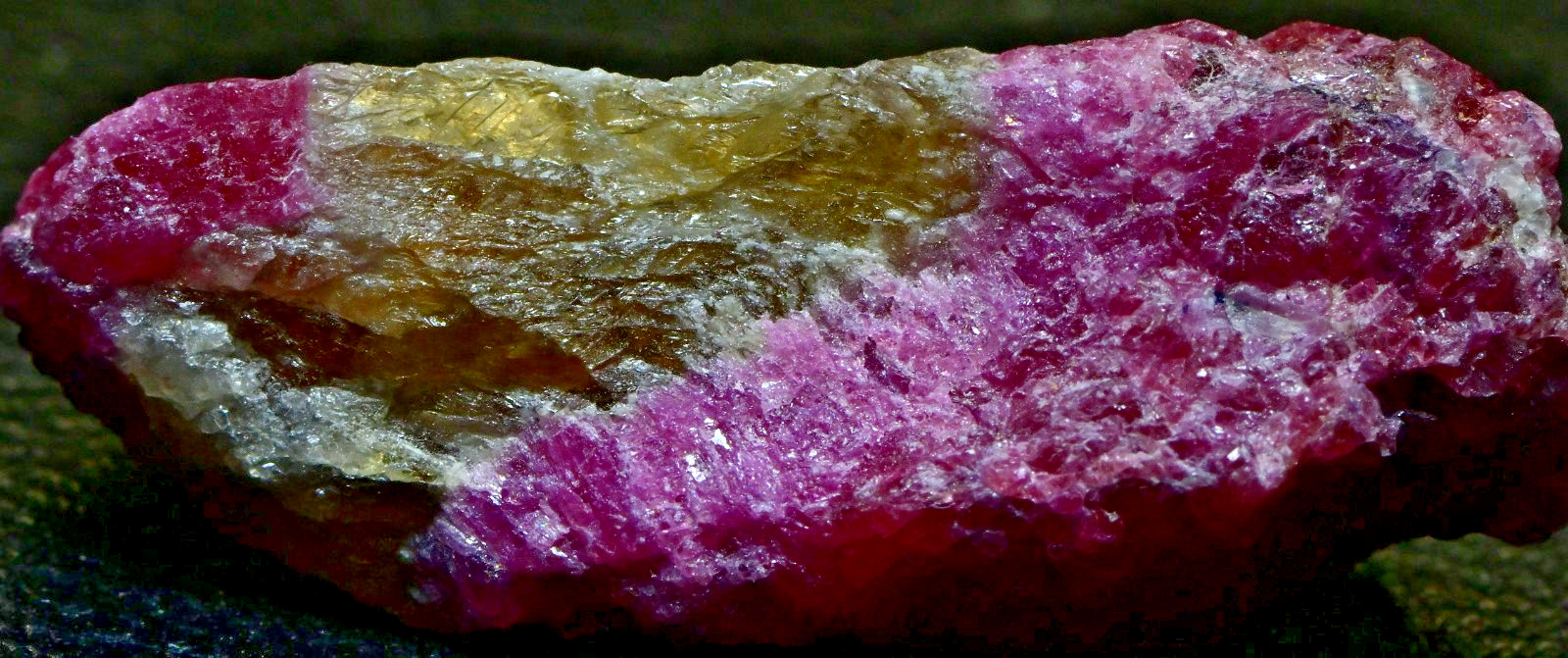 3 x 1 x 1 VLASOVITE IN EUDIALYTE FLUO SW/MW, KIPPAWA, CANADA, #SW11 3 x 1 x 1 VLASOVITE IN EUDIALYTE FLUO SW/MW, KIPPAWA, CANADA, #SW11