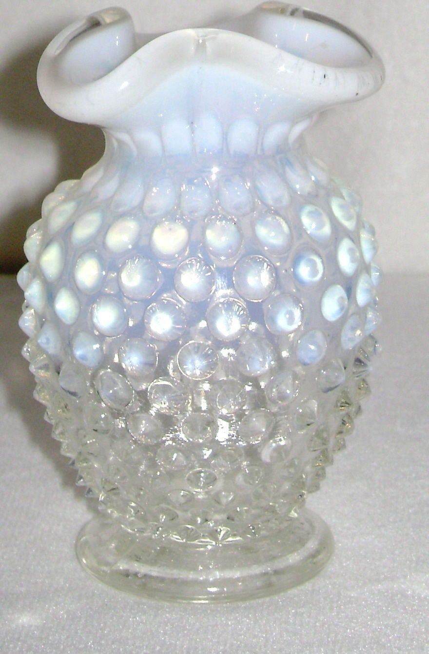 Vintage 1940's Fenton Opalescent Hobnail Bud Vase