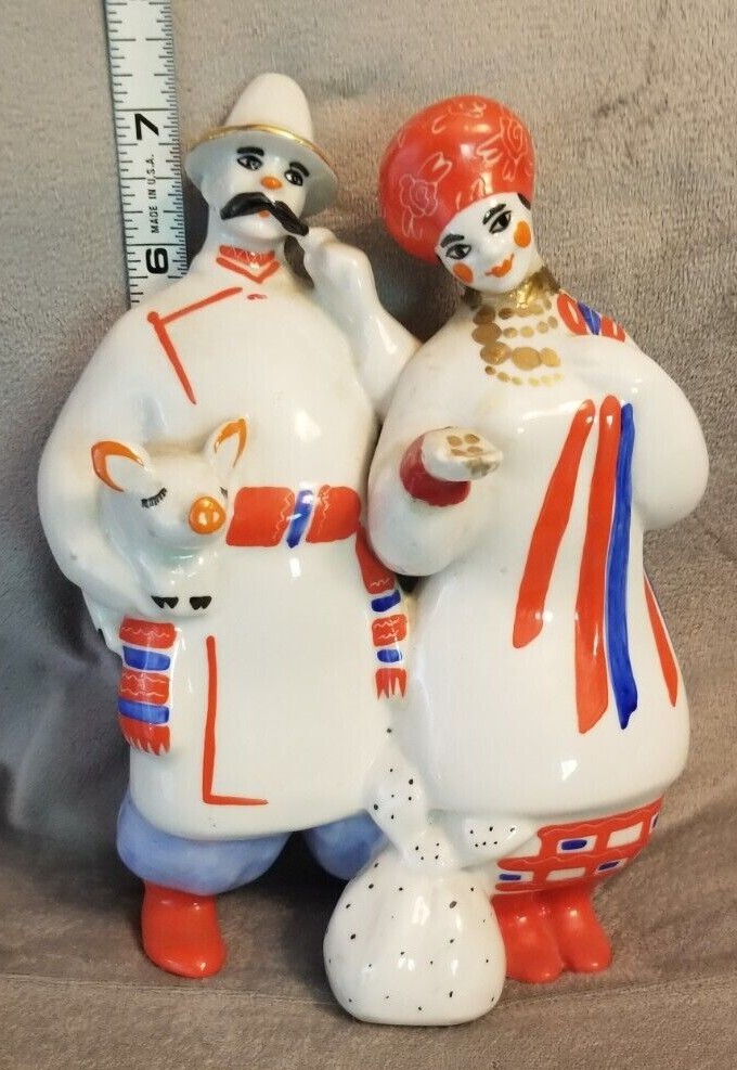 Figurine Husband & Wife at the Kyiv Fair | Ceramic Ukrainian KYIV Soviet USSR