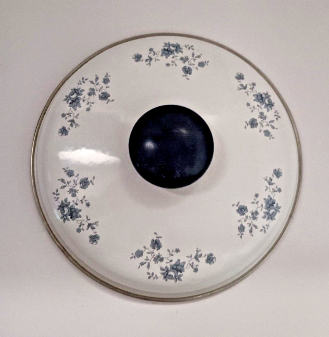 JOHANN HAVILAND Blue Garland Porcelain Enamel Pot LID 8-1/8” Wide, BAKELITE Knob