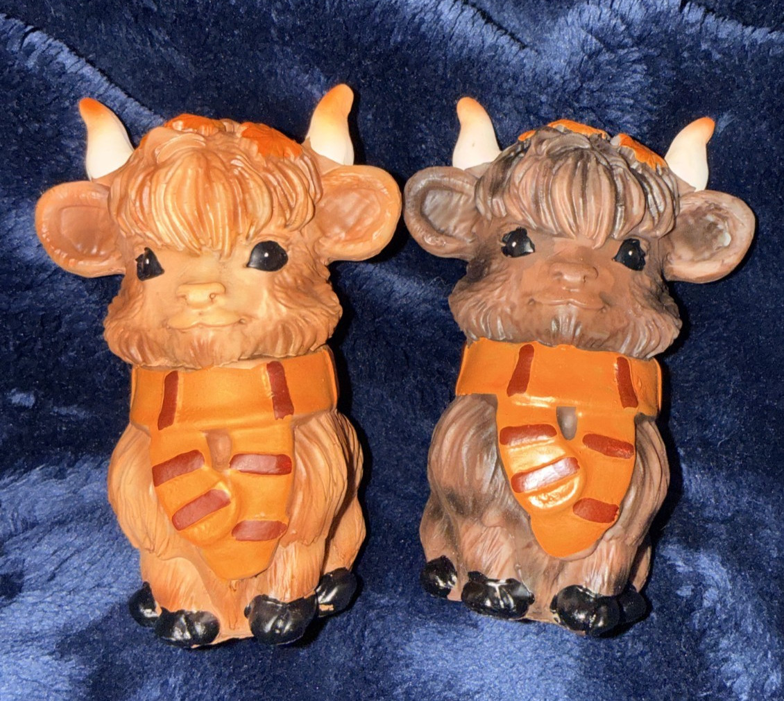 2 Pcs Highland Cow Figurines