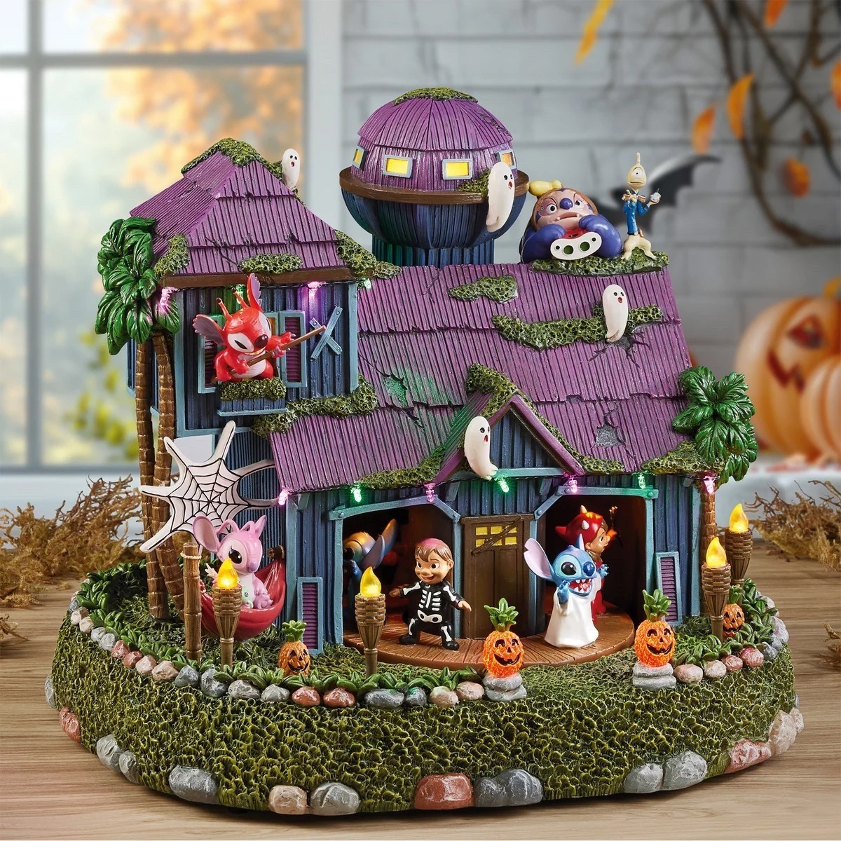 Disney Animated Stitch Halloween House w/Lights & Music, Lilo & Stitch 1784956