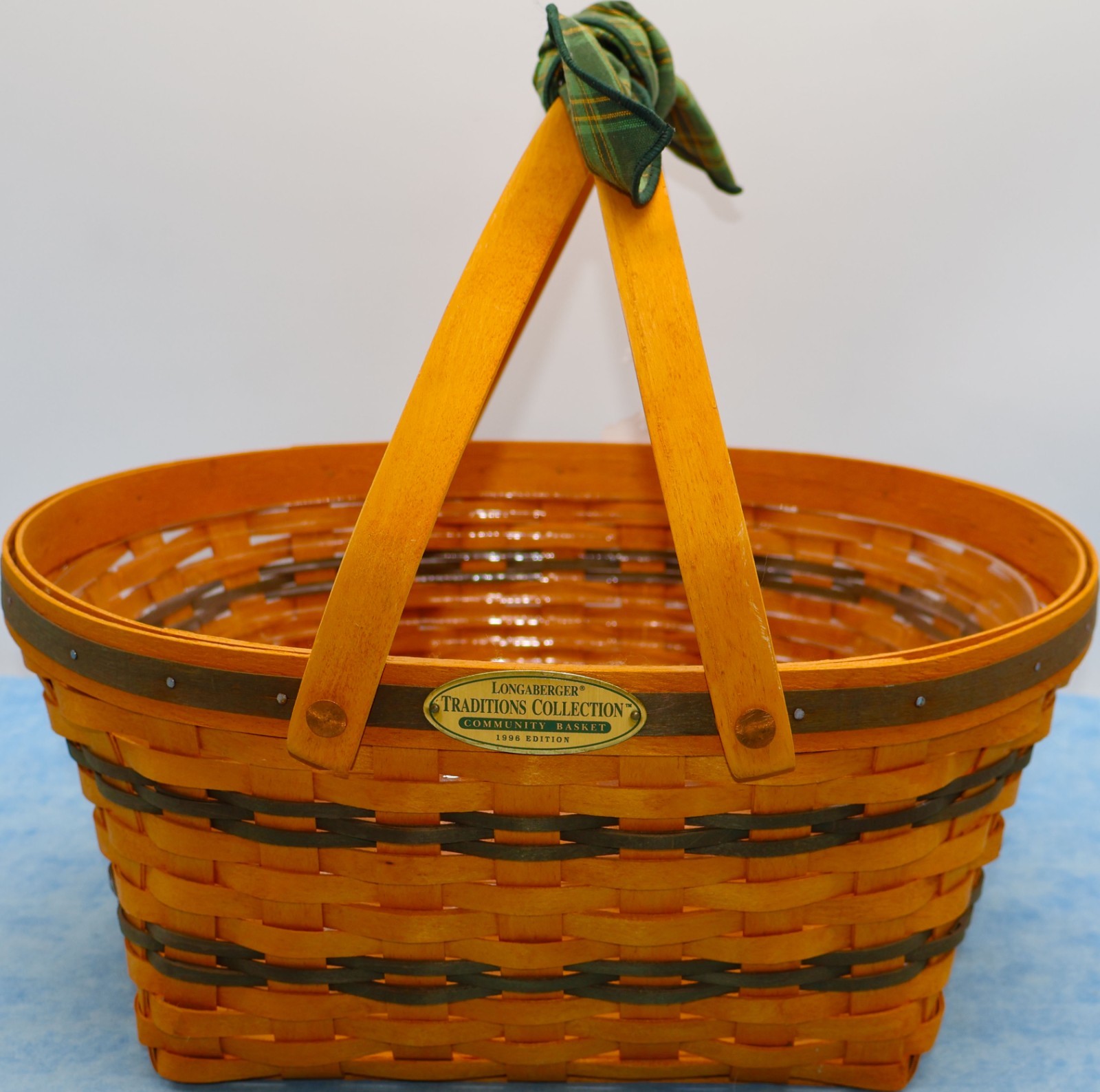 Longaberger 1996 Traditions Community Basket, Protector, and Plaid Bow Longaberger 1996 Traditions Community Basket, Protector, and Plaid Bow