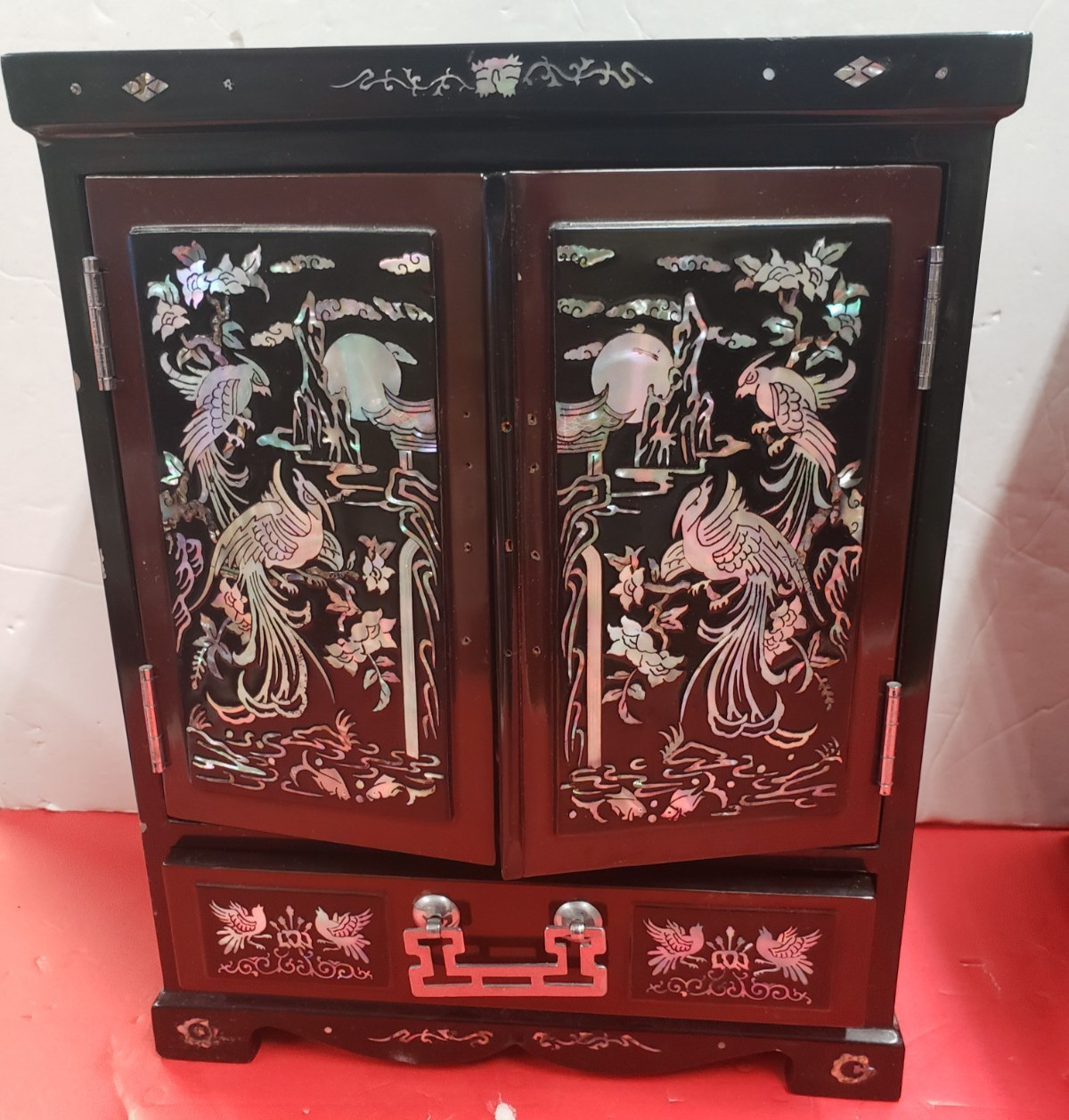 Vintage Asian Oriental Black /Brown Mother of Pearl Jewelry Box Chest Cabinet Vintage Asian Oriental Black /Brown Mother of Pearl Jewelry Box Chest Cabinet