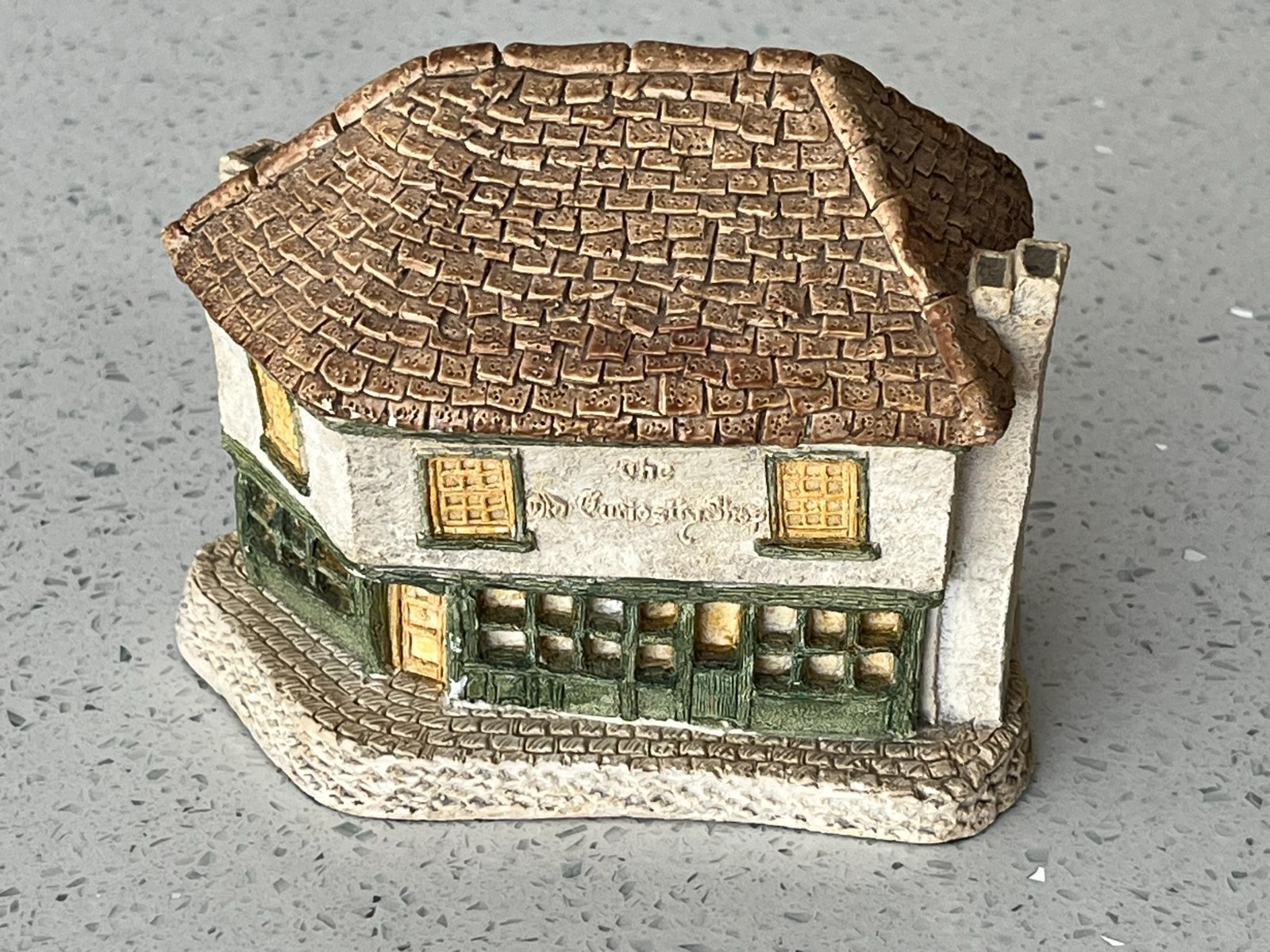 David Winter The Old Curiosity Shop 1980 Mould Two Painted Windows & Black Felt David Winter The Old Curiosity Shop 1980 Mould Two Painted Windows & Black Felt