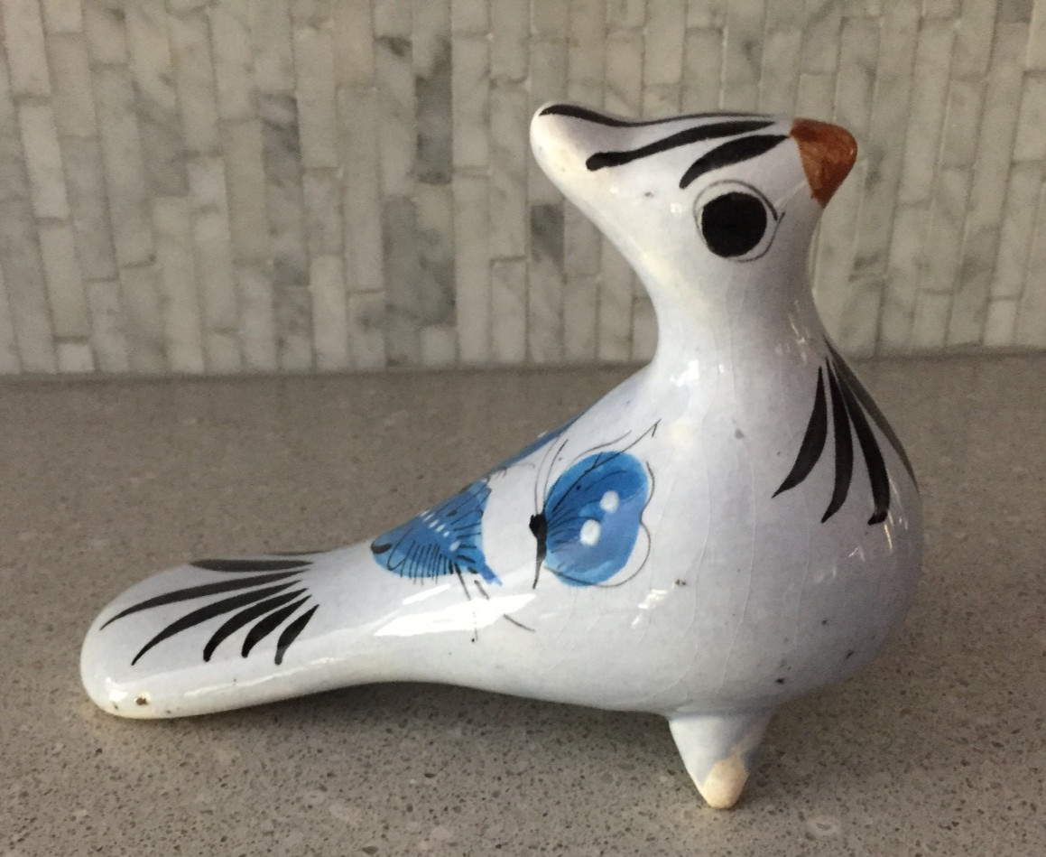VTG MEXICAN FOLK ART HANDPAINTED BLUE BIRD  FIGURINE TONALA JALISCO 4.25\
