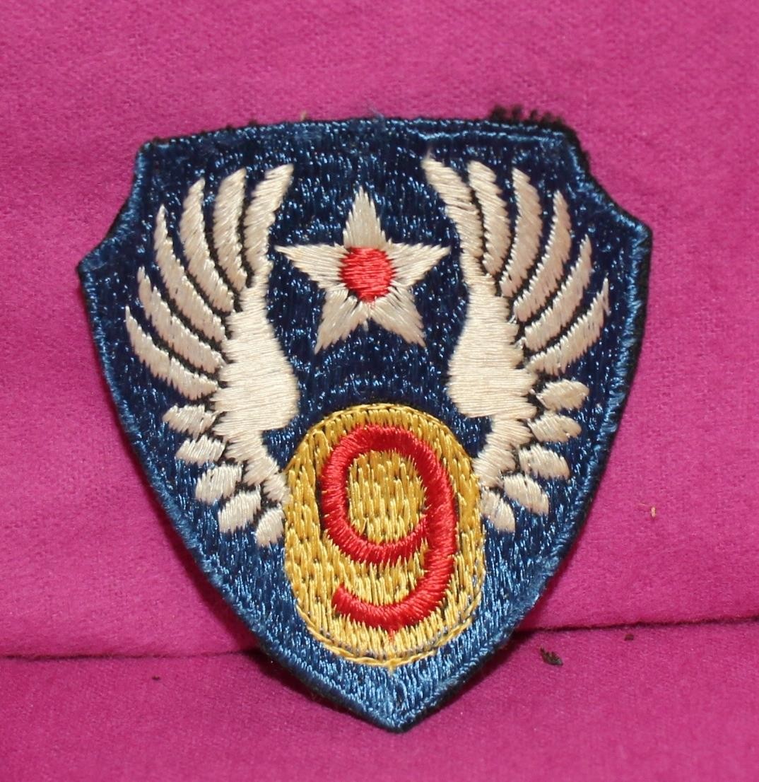 WW II U.S. US AIR FORCE USAAF 9th AIR FORCE SILK ENGLISH MADE SHOULDER PATCH
