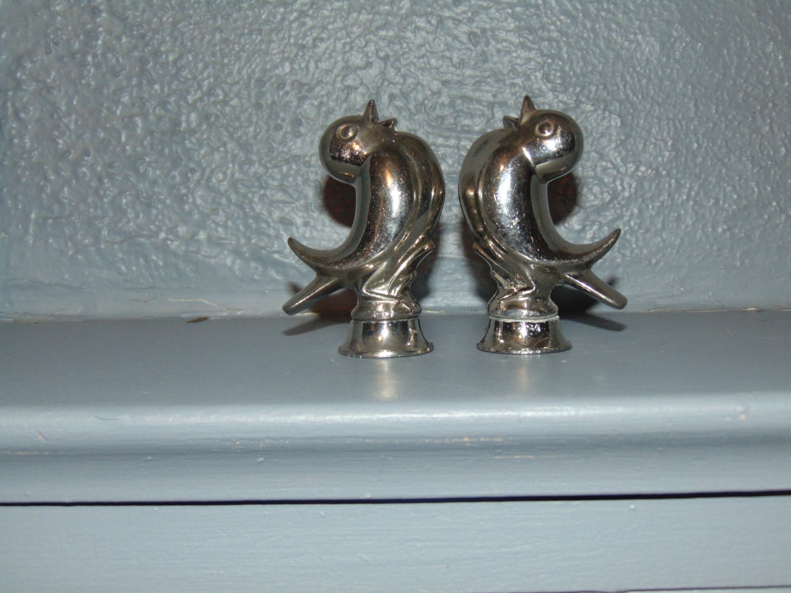 Vintage Mid Century Modern Bird Salt & Pepper Shakers Silver Plated Metal Made U Vintage Mid Century Modern Bird Salt & Pepper Shakers Silver Plated Metal Made U