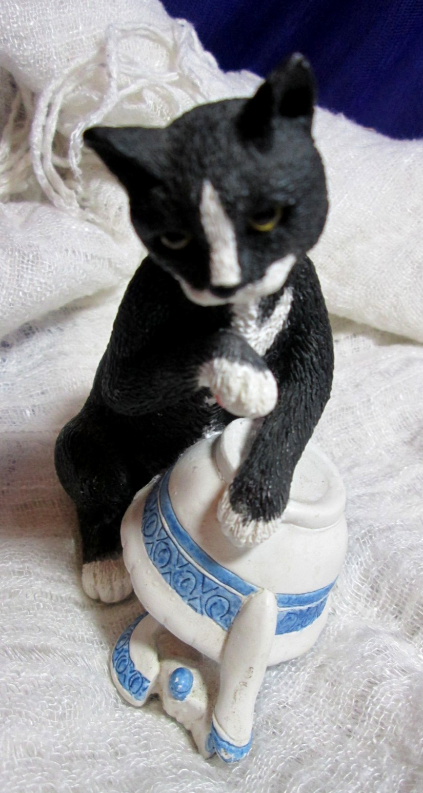 Vintage Purrfect Pet 
