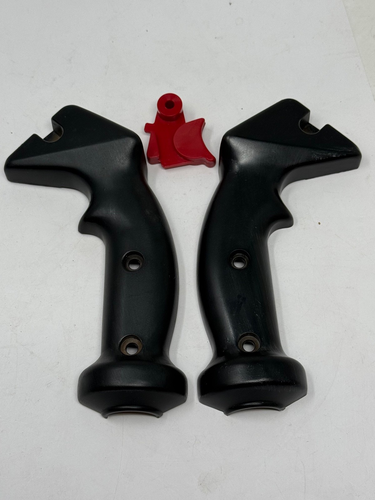 NOS (pull) Sega Space Harrier GRIPS and Trigger NOS (pull) Sega Space Harrier GRIPS and Trigger