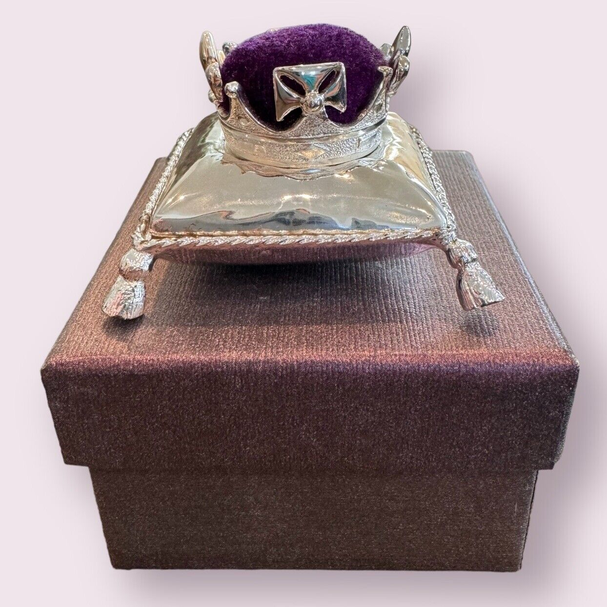Silver Tone Purple Crown Pin Cushion Box Needle Sewing Coronation King Queen