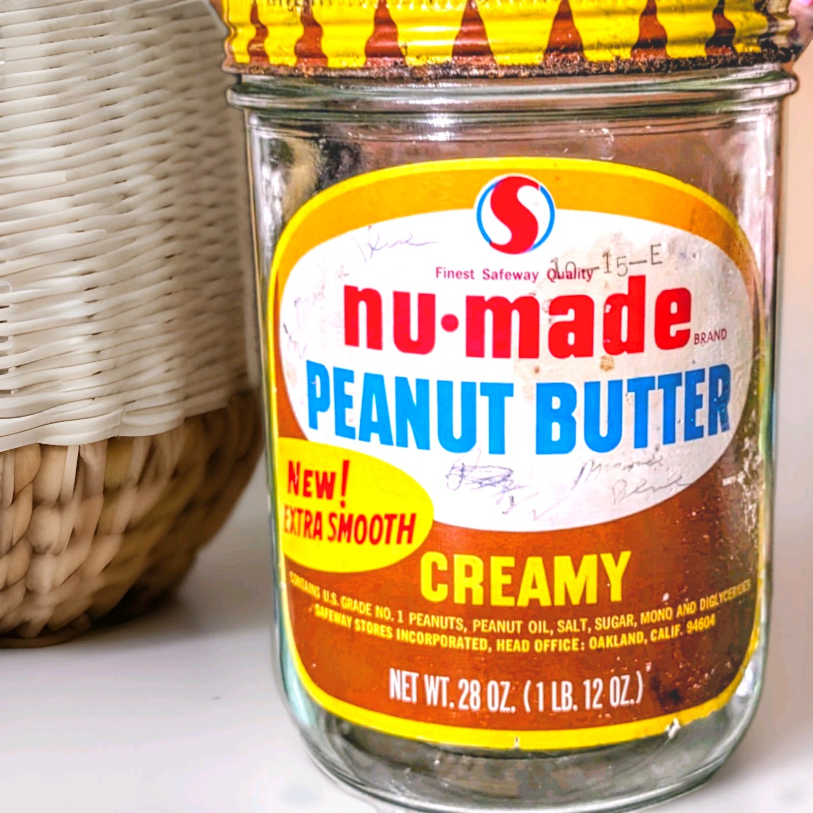 Vtg 1960s Safeway NU-MADE Creamy PEANUT BUTTER Glass Jar Paper Label Lid Oakland Vtg 1960s Safeway NU-MADE Creamy PEANUT BUTTER Glass Jar Paper Label Lid Oakland