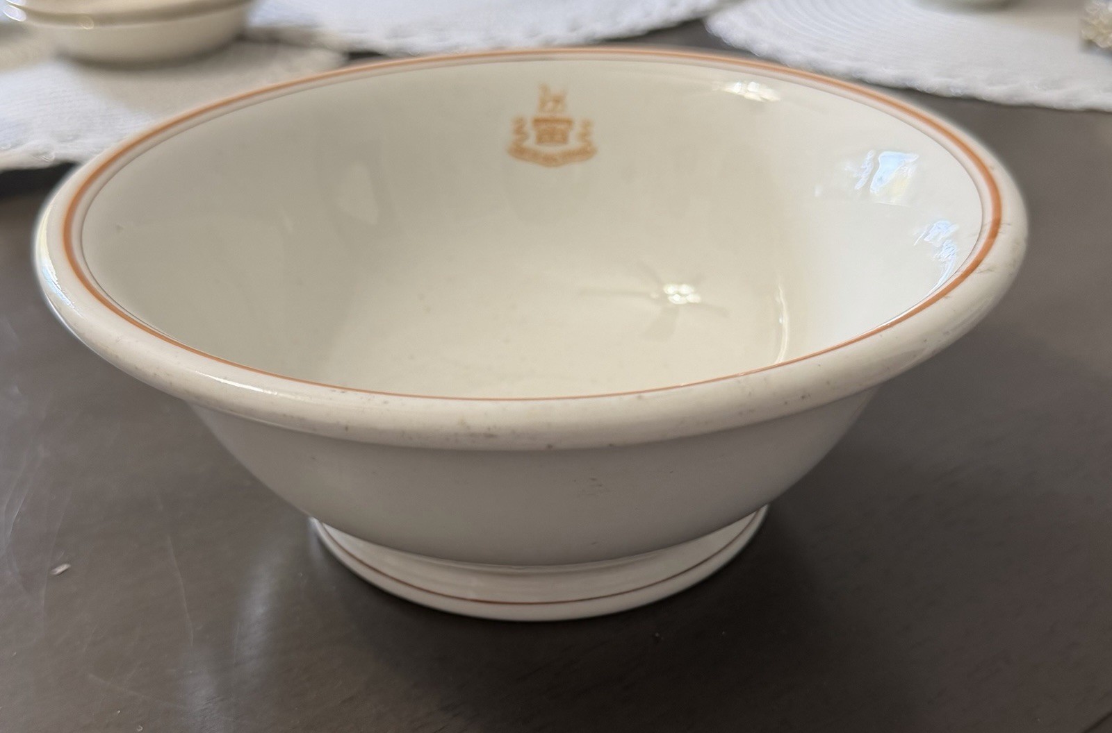 Vintage 1932 Syracuse China Hotel Grosvenor NYC 8” Serving Bowl  Virtus Non Stem