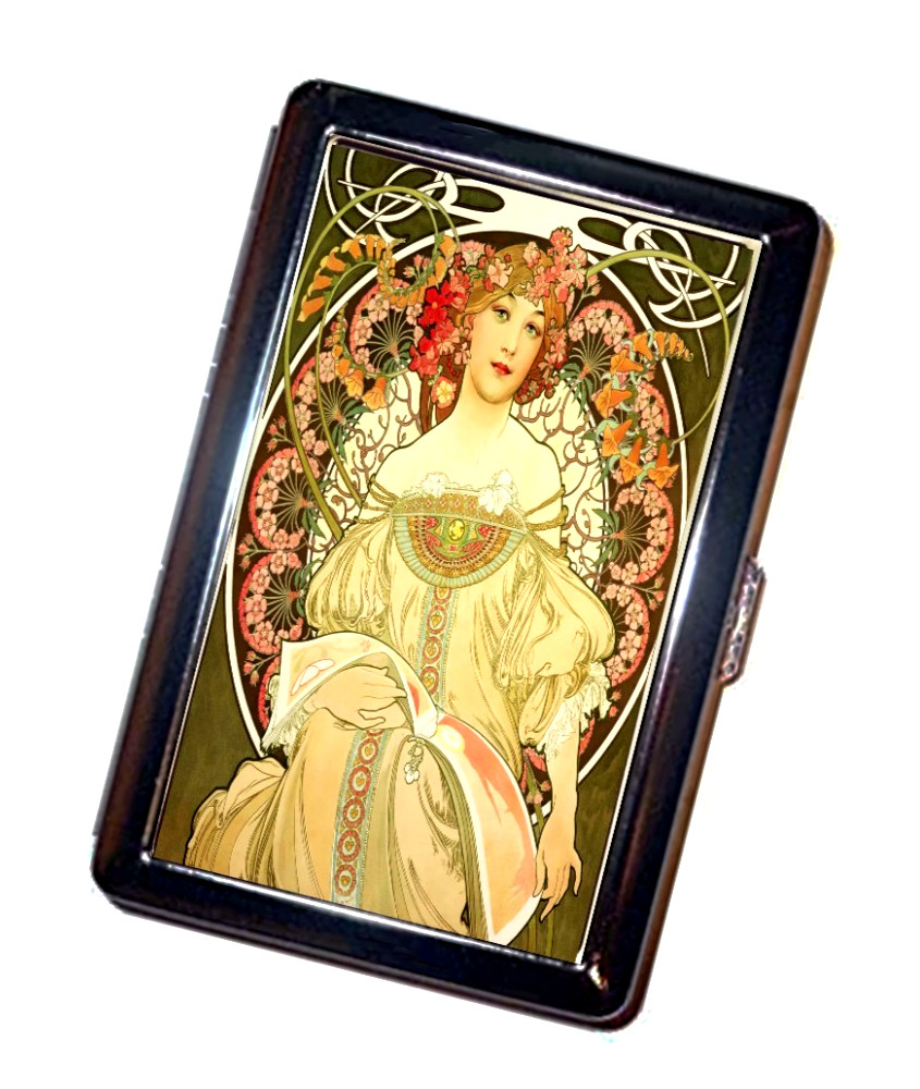 A. Mucha \