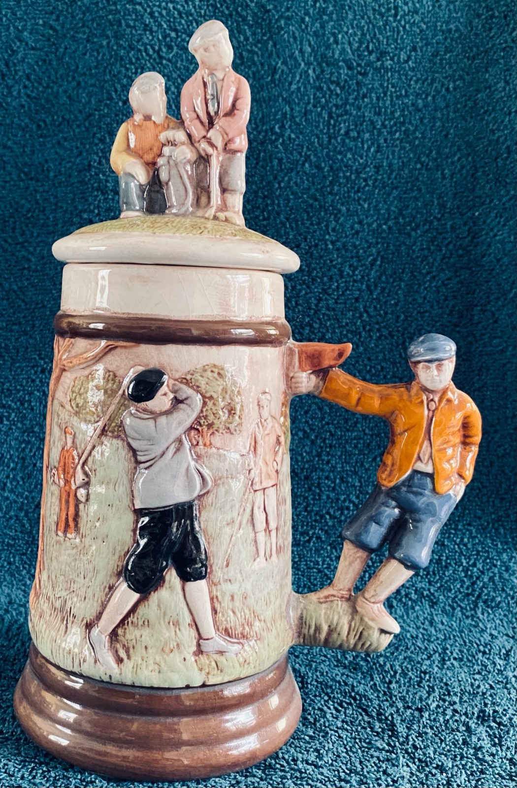 VINTAGE LARGE BEERSTEIN WITH 3D PLAYERS WITH LID IVORY HANDPAINTED 10.5