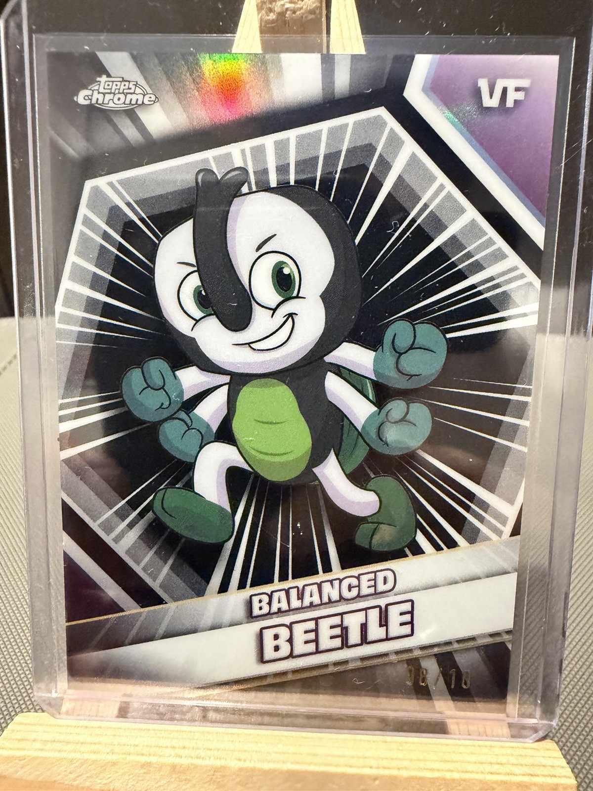 2026 Topps Chrome VeeFriends Balanced Beetle #28 True Black Refractor /10 SP 2026 Topps Chrome VeeFriends Balanced Beetle #28 True Black Refractor /10 SP