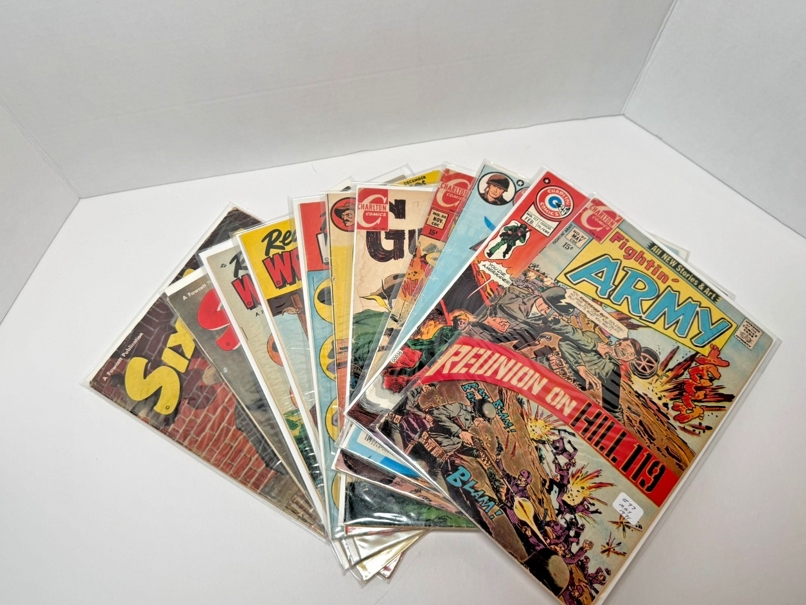 Six-Gun Heroes Western Hero Fawcett Charlton War 33 Comic Lot Fightin Army