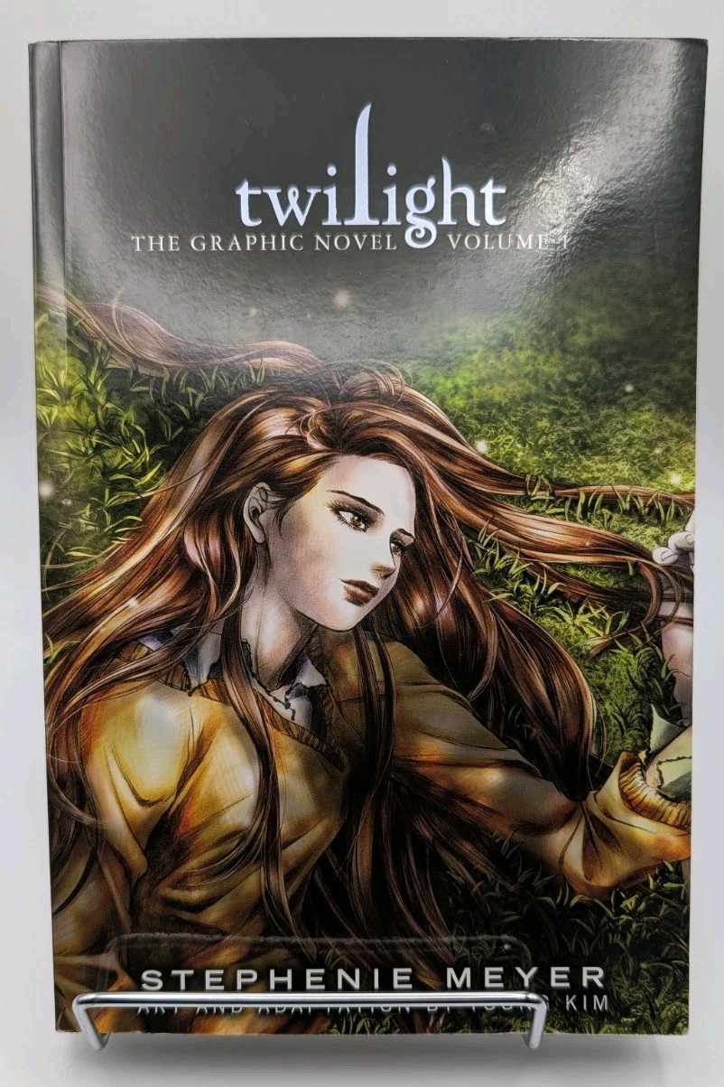 The Twilight Saga Ser.: Twilight: the Graphic Novel, Vol. 1 by Stephenie...