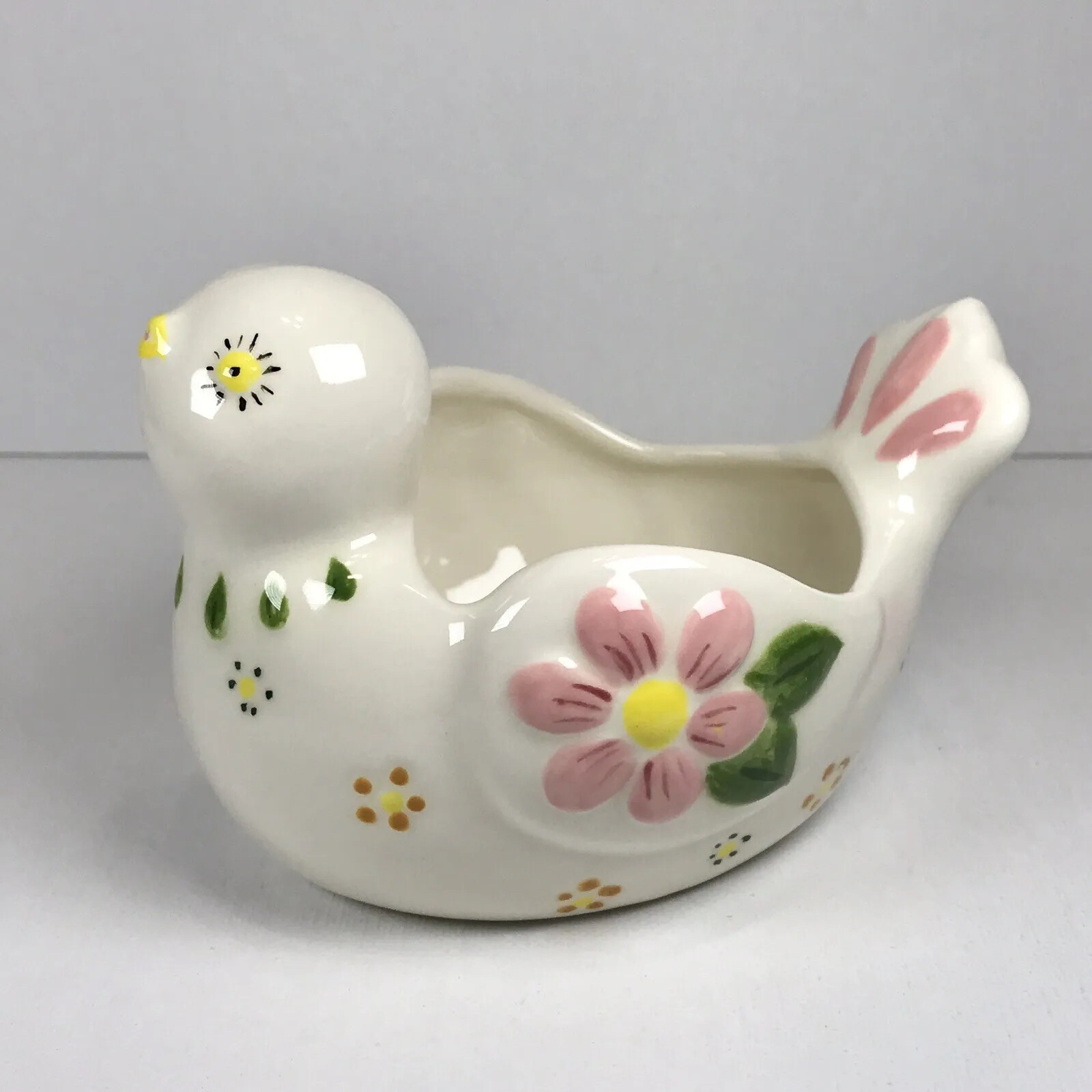 Vintage Ceramic Cute Bird Planter Hand Painted Pink & Yellow Flower Girls Room Vintage Ceramic Cute Bird Planter Hand Painted Pink & Yellow Flower Girls Room
