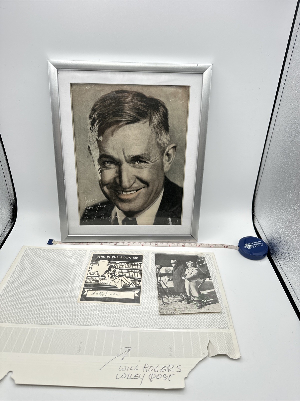 Vintage 1930s Will Rogers Portrait & Wiley Post Photo Ephemera Lot 