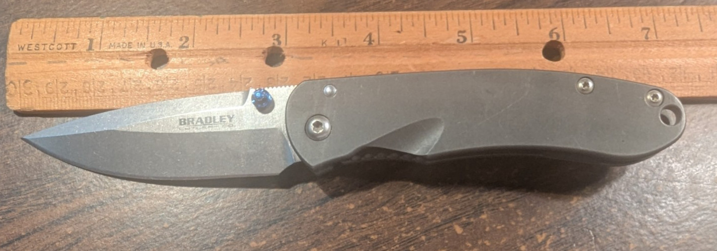 Bradley Alias Two Knife Very Good Condition Bradley Alias Two Knife Very Good Condition