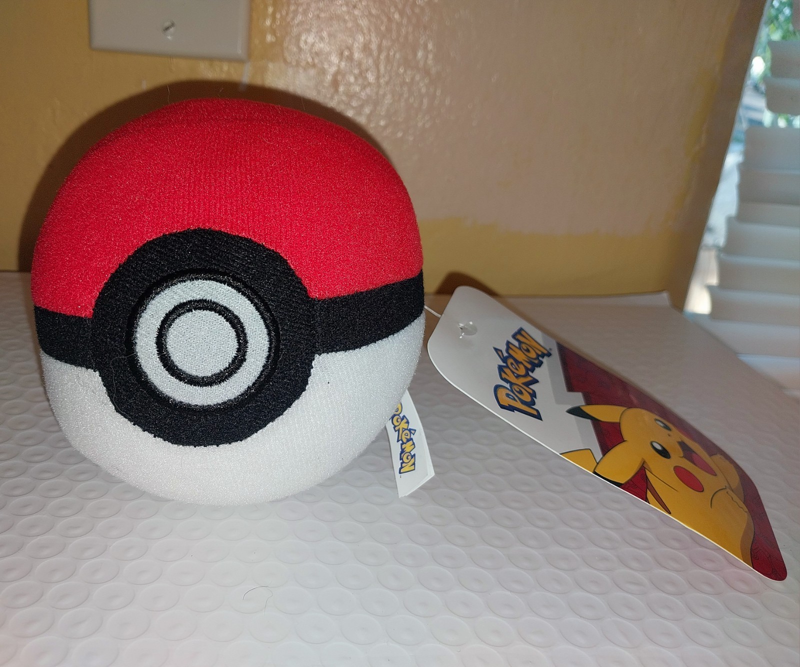 NEW NINTENDO POKEMON POKEBALL BALL RED STUFFED PLUSH PLUSHIE TOY FACTORY NWT
