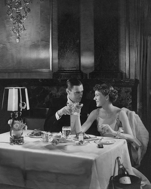 Colin Clive Rose Hobart at table in Empire Ball Room of Waldorf 1930s Old Photo Colin Clive Rose Hobart at table in Empire Ball Room of Waldorf 1930s Old Photo