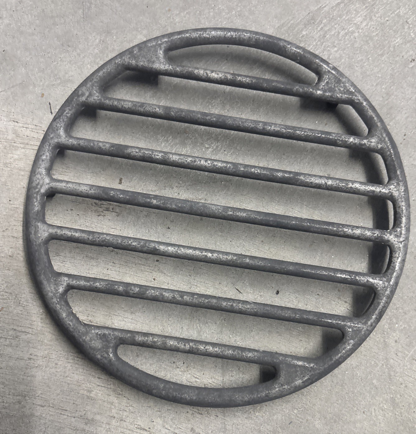 Vintage L.E. Mason No. 172 Cast Aluminum Broil Rack Trivet 6.75” Boston