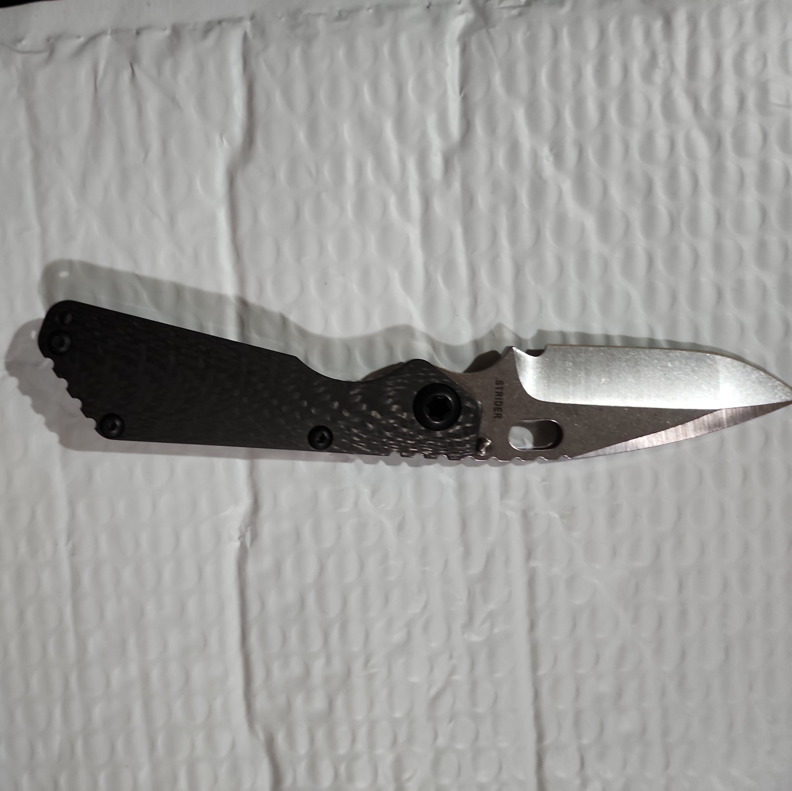 NEW Strider Knives SnG CC Carbon Fiber/Contoured Ti, Spearpoint S30V NEW Strider Knives SnG CC Carbon Fiber/Contoured Ti, Spearpoint S30V