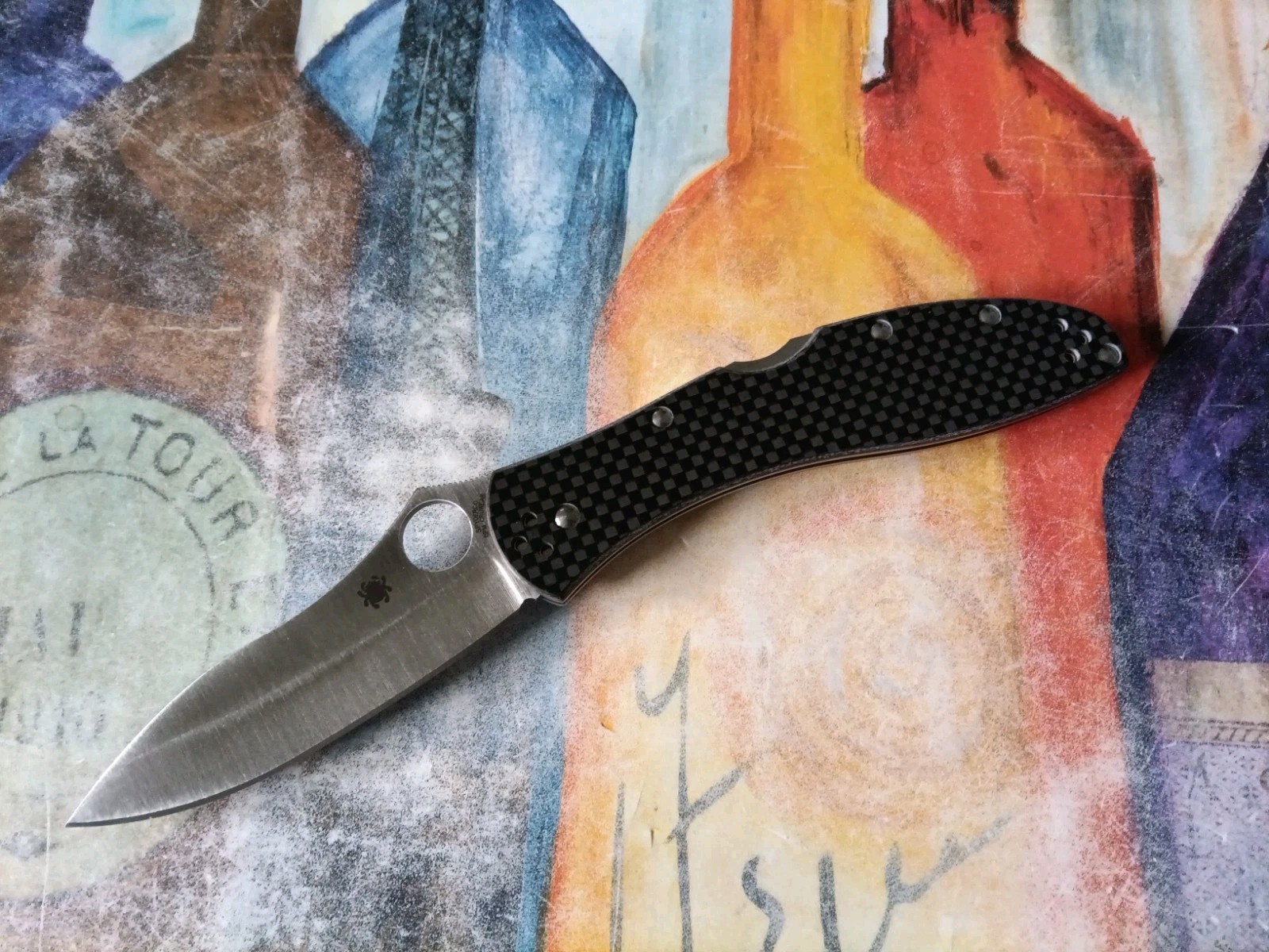 Spyderco  Centofante 3, Satin CPM-CruWear Plain Blade, Carbon Fiber Handle