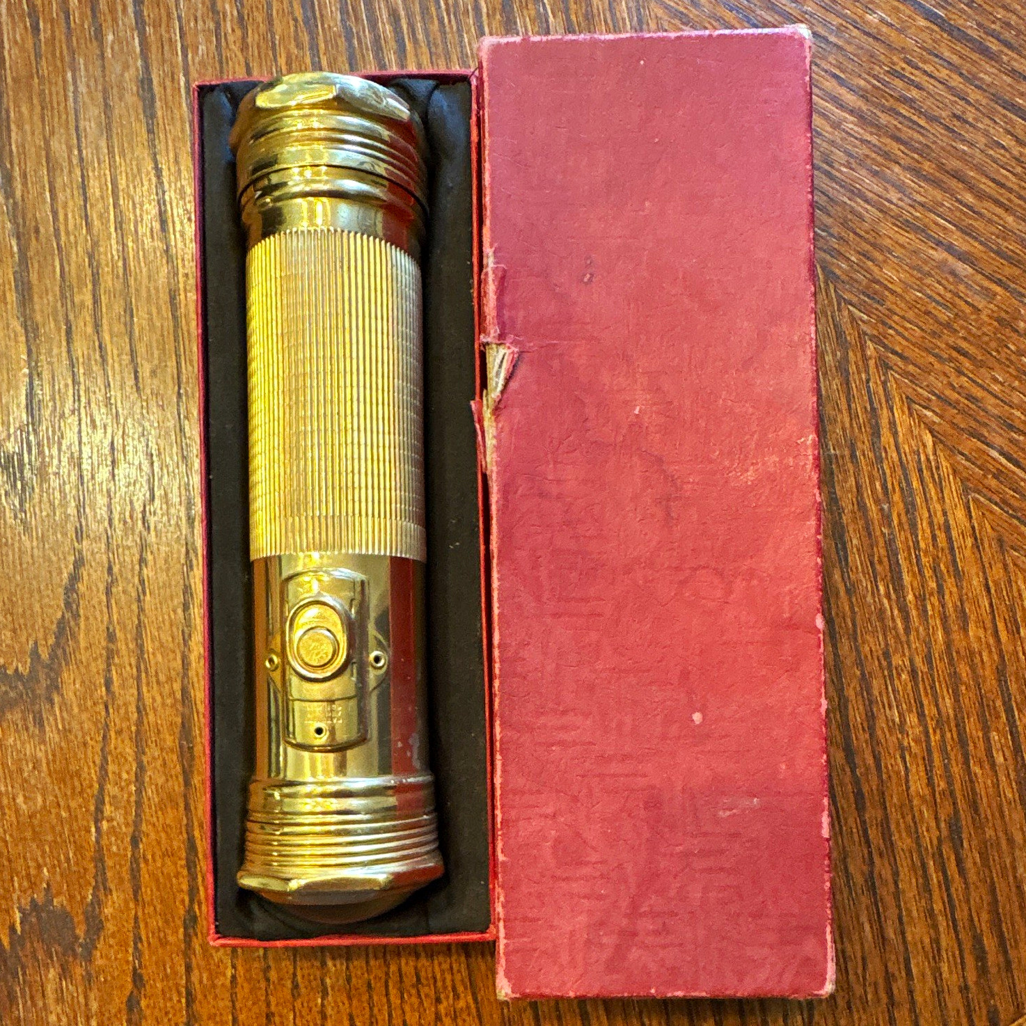 Vintage 1920’s Winchester ARMAX brass flashlight bronzelite w/original red box Vintage 1920’s Winchester ARMAX brass flashlight bronzelite w/original red box