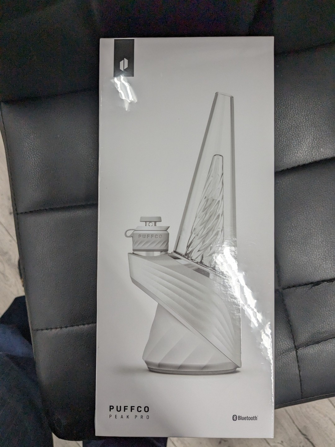 New Peak Pro 3D Water Pipe Bubbler Device New Peak Pro 3D Water Pipe Bubbler Device
