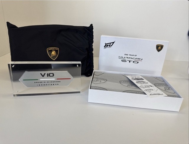 OEM Lamborghini Huracan STO Owner Plate Plaque OEM Lamborghini Huracan STO Owner Plate Plaque