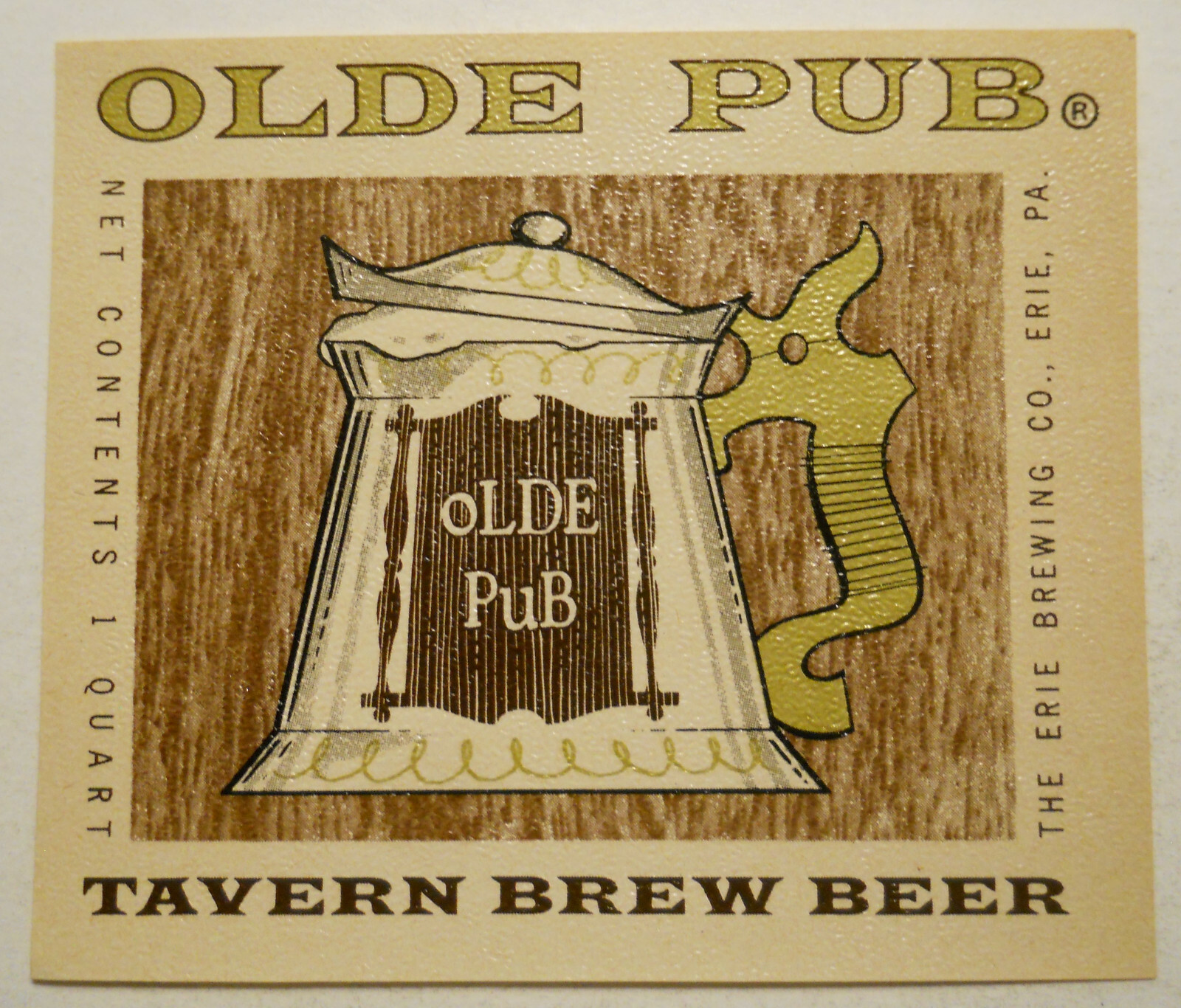 VIntage Olde Pub Tavern Brew Beer (Erie, Pennsylvania) Beer Bottle Label