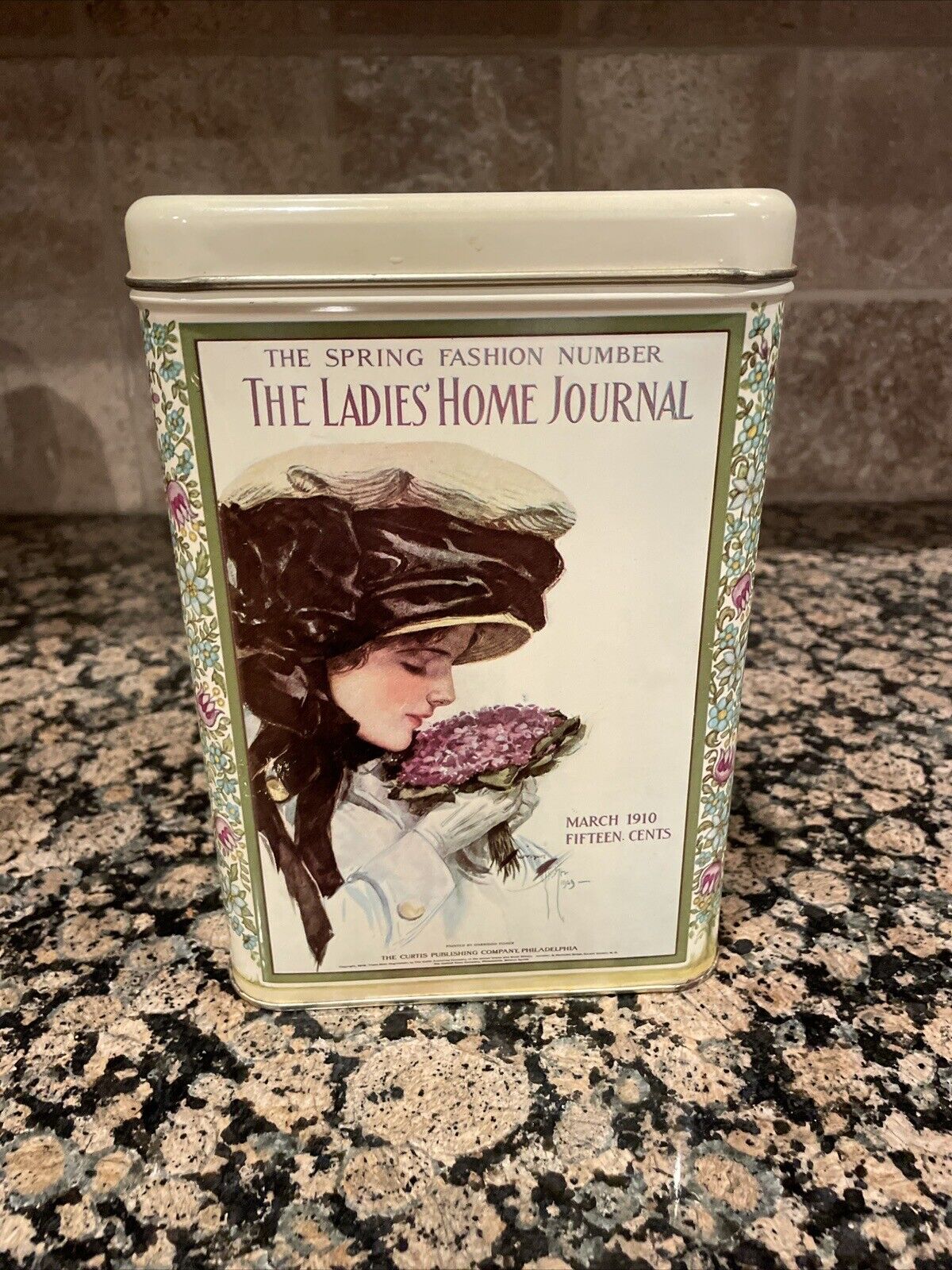 The Ladies Home Journal Tin Victorian Retro Magazine Storage Mother\'s Memories 