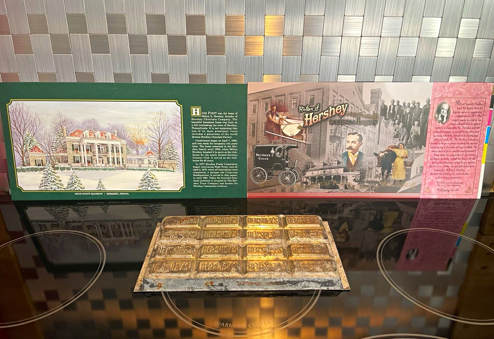 Hershey’s Vintage Metal Miniatures Chocolate Bar Mold and tin signs