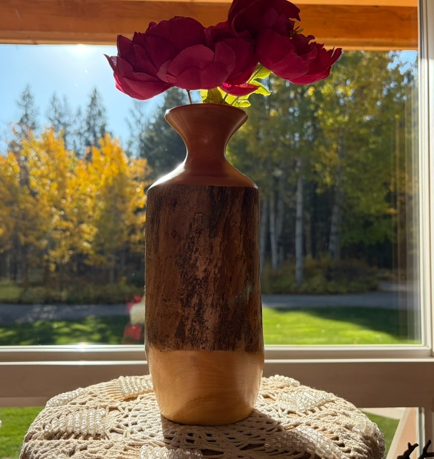 Vtg Hand turned wooden bud vase Spinning Aspen Studio 11