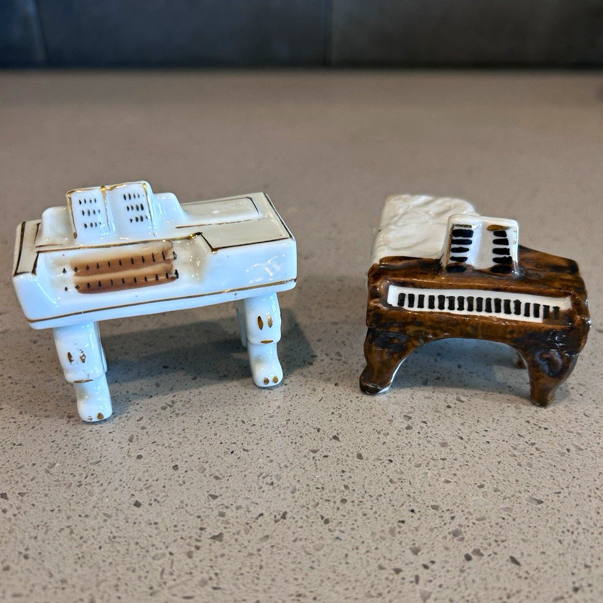 Vintage 1:12 Dollhouse Porcelain Grand & Upright Pianos Lot of 2 Occupied Japan Vintage 1:12 Dollhouse Porcelain Grand & Upright Pianos Lot of 2 Occupied Japan