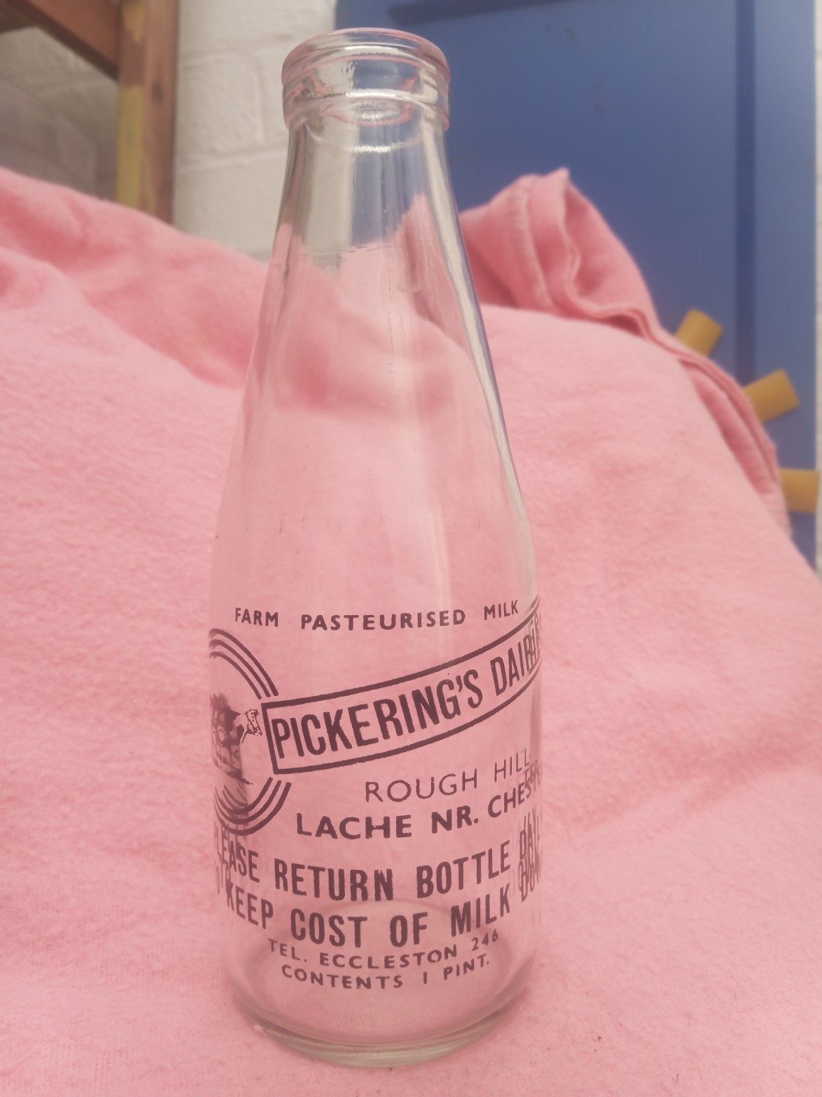 Vintage Retro Pickering\'s Dairies Chester Label Dairy Milk Bottle Glass Pint