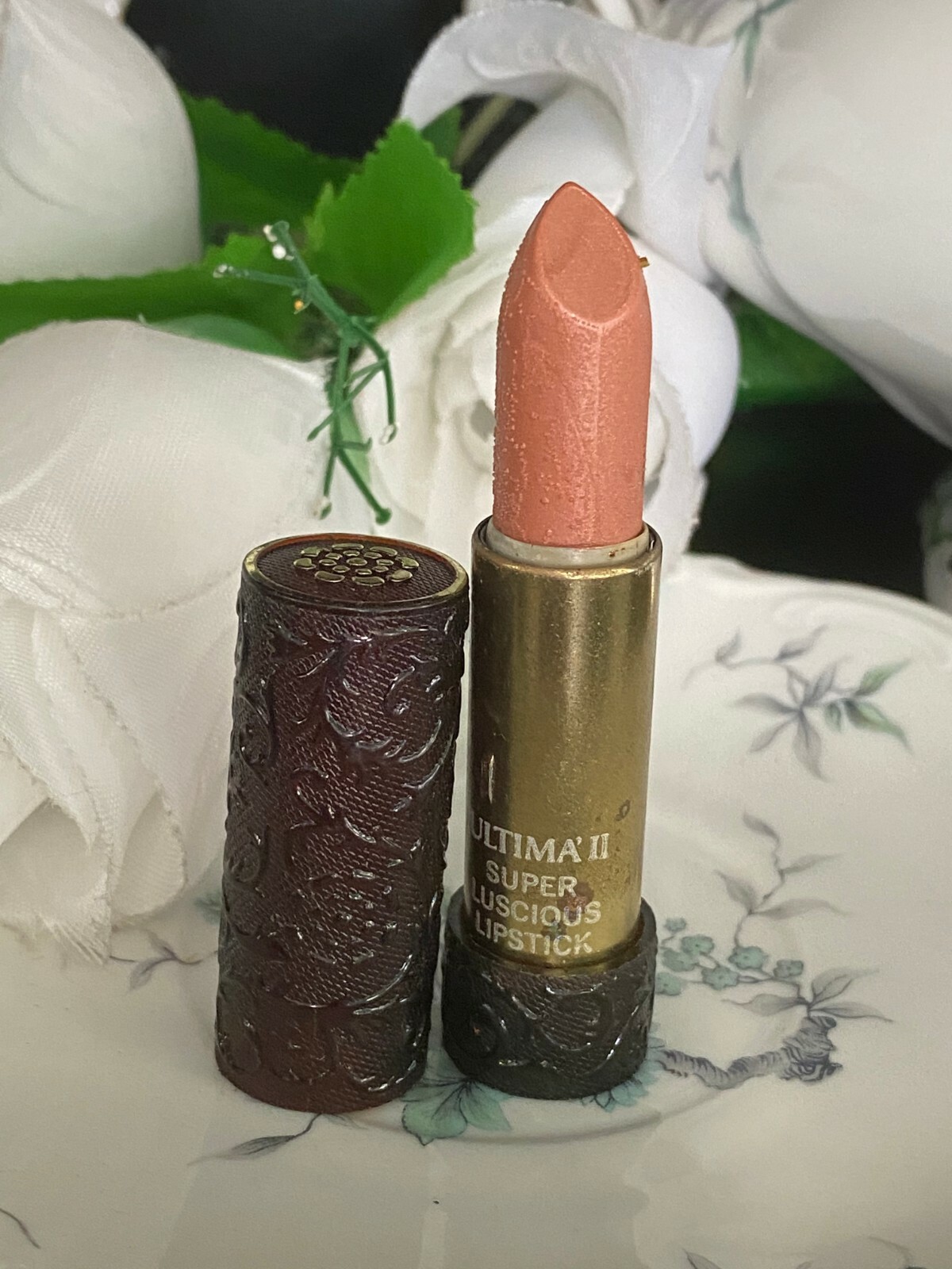 VINTAGE  ULTIMA II REVLON NATURAL COCOABERRY  69 LIPSTICK NEW