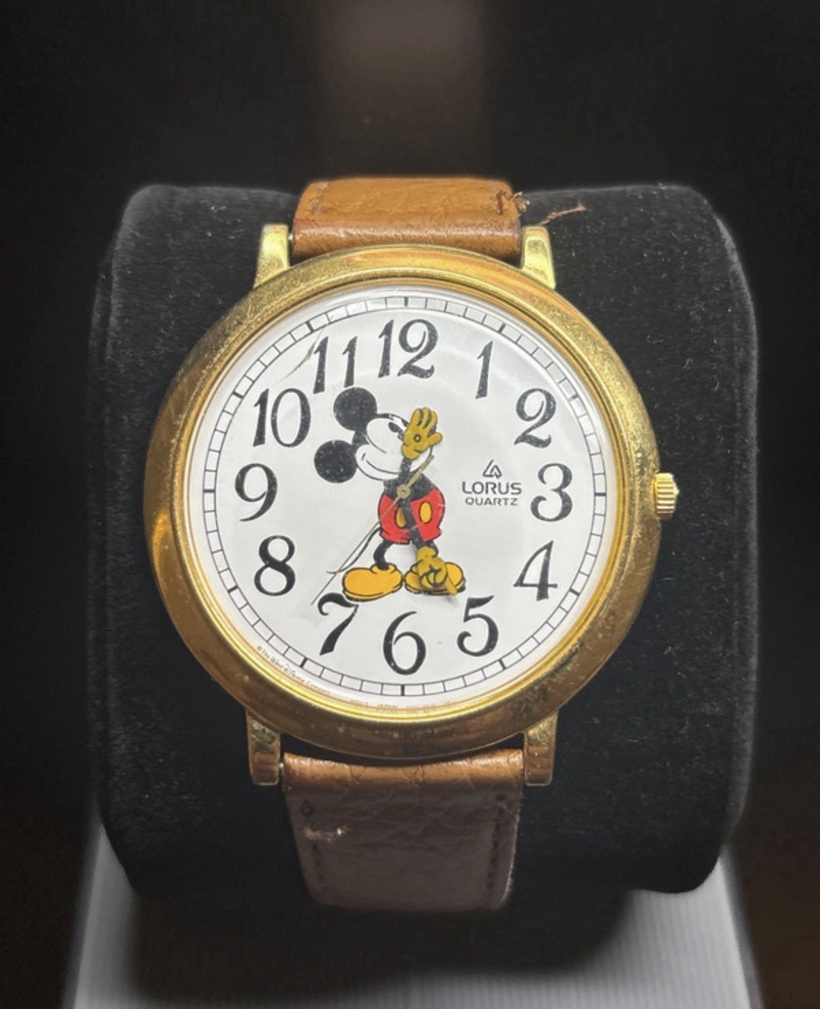 Lorus Disney Watch Men 45mm Mickey Mouse V501-0A20 Oversized Leather Lorus Disney Watch Men 45mm Mickey Mouse V501-0A20 Oversized Leather