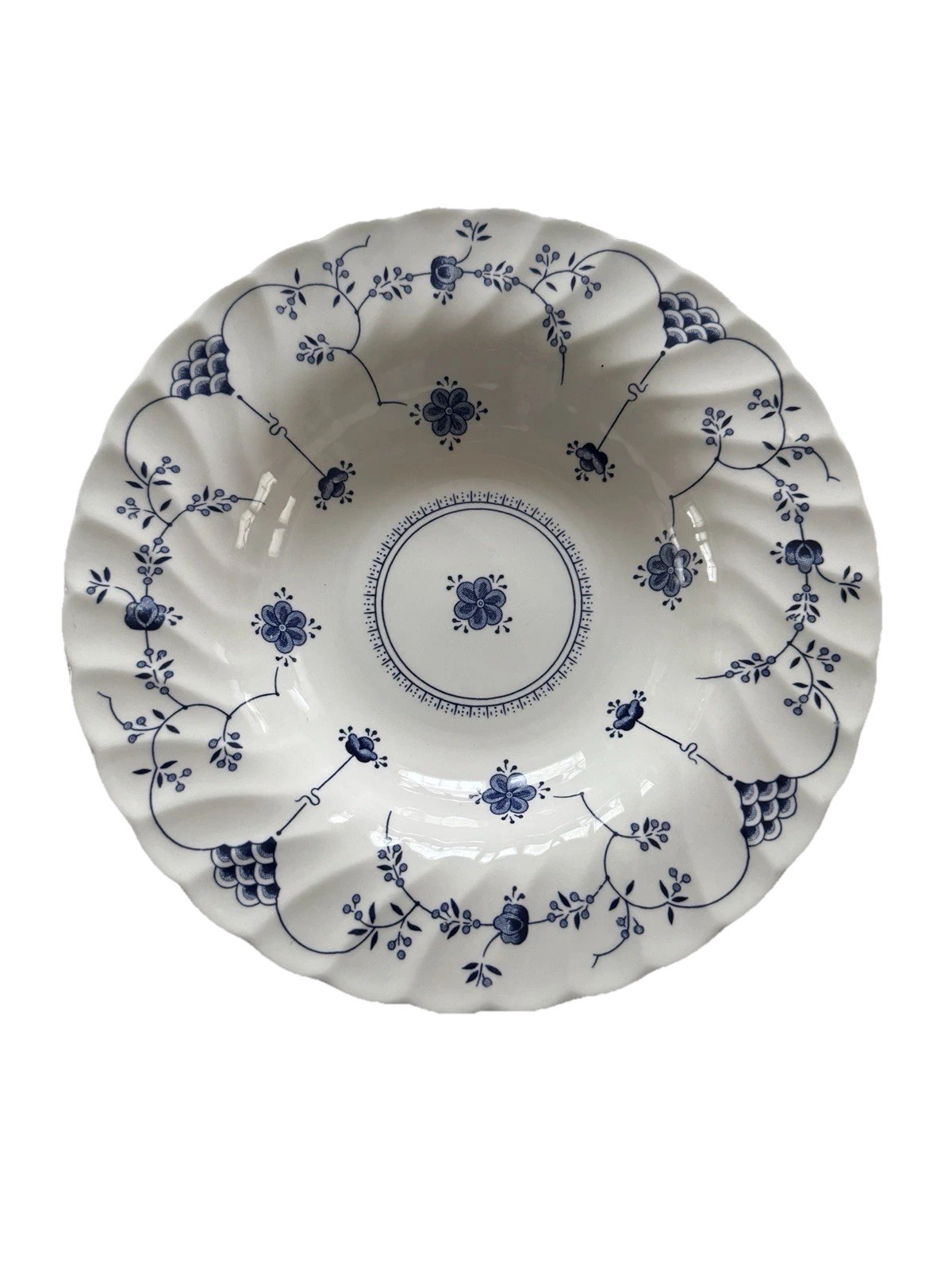 Finlandia Churchill (wide rimmed) soup bowls made in England, ex cond Finlandia Churchill (wide rimmed) soup bowls made in England, ex cond