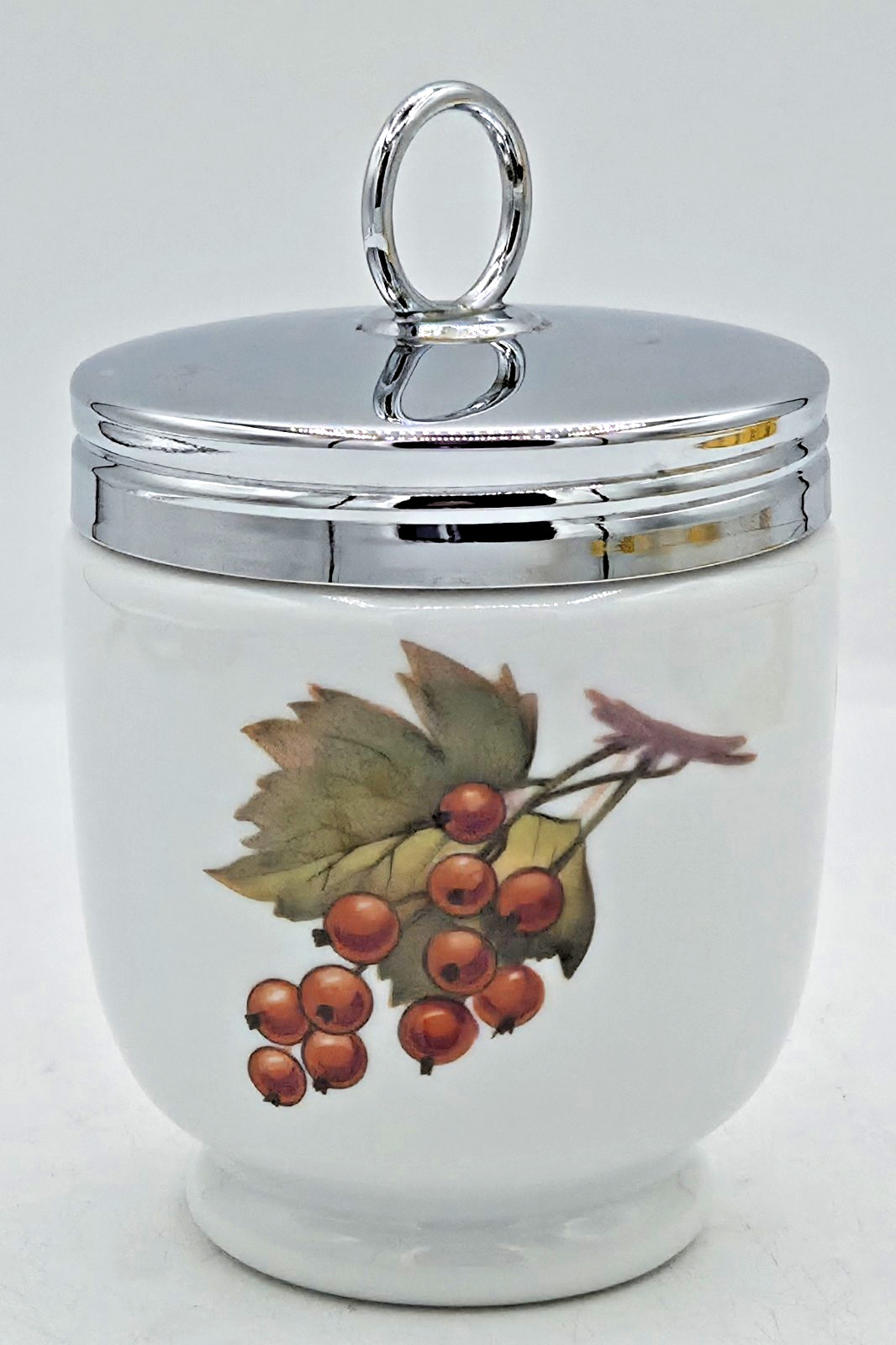 Vintage Royal Worcester Porcelain King Egg Coddler Fruit Berries England FREESHP Vintage Royal Worcester Porcelain King Egg Coddler Fruit Berries England FREESHP