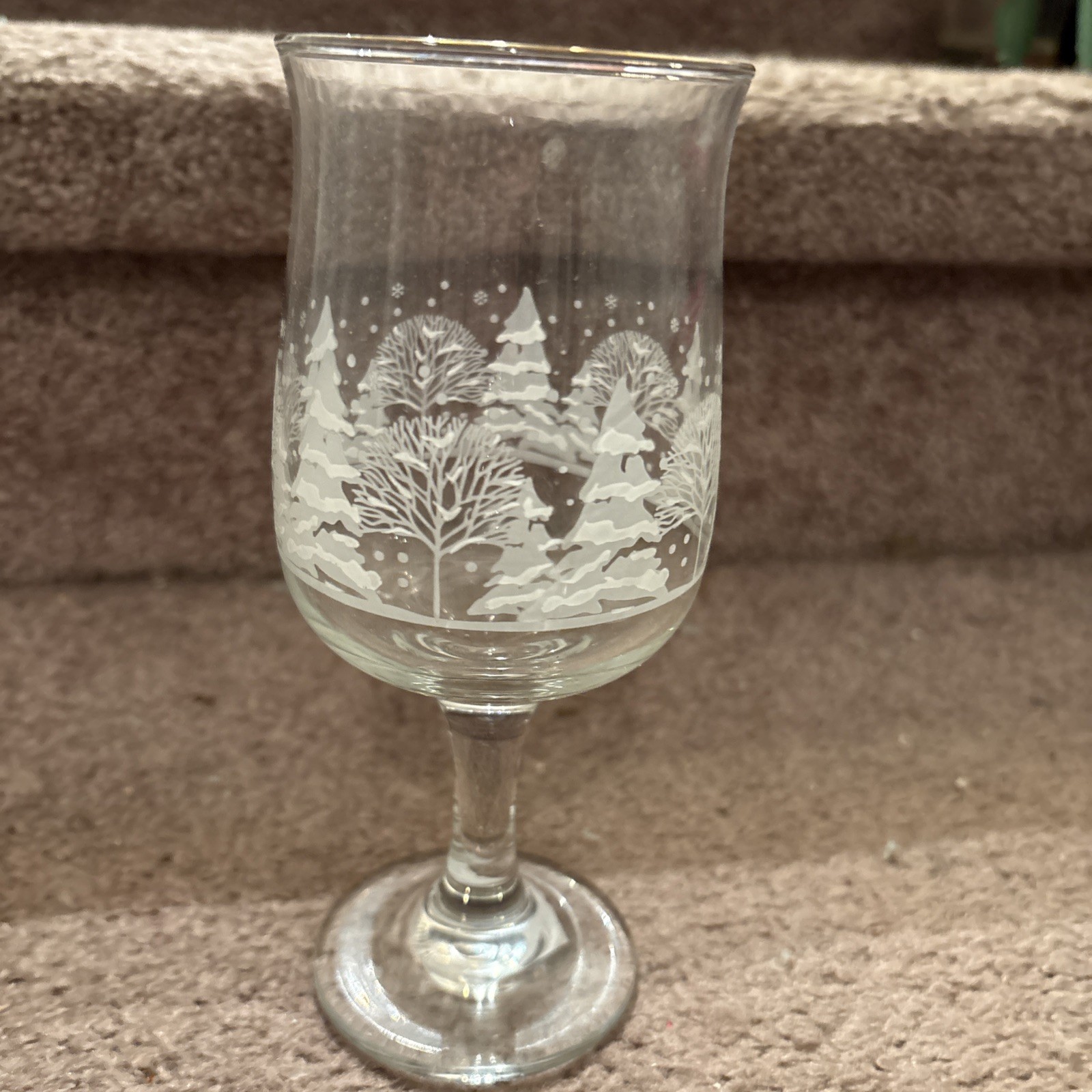 VTG Arby’s Libbey  White Winter  Scene Wine Glass Water Goblet Holidays