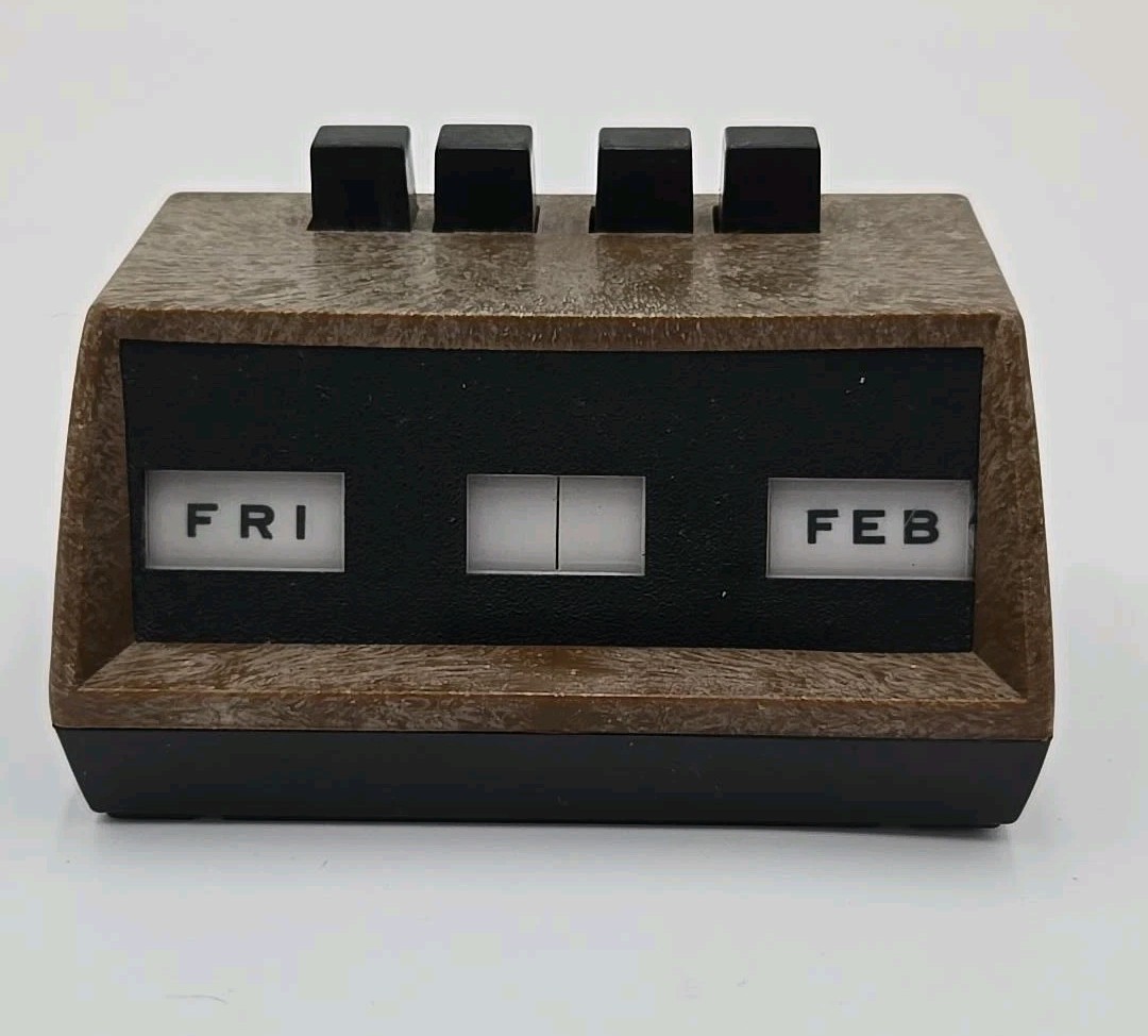 Vintage Perpetual Desk Calendar Faux Wood Day Date Month Mid Century Decor Vintage Perpetual Desk Calendar Faux Wood Day Date Month Mid Century Decor
