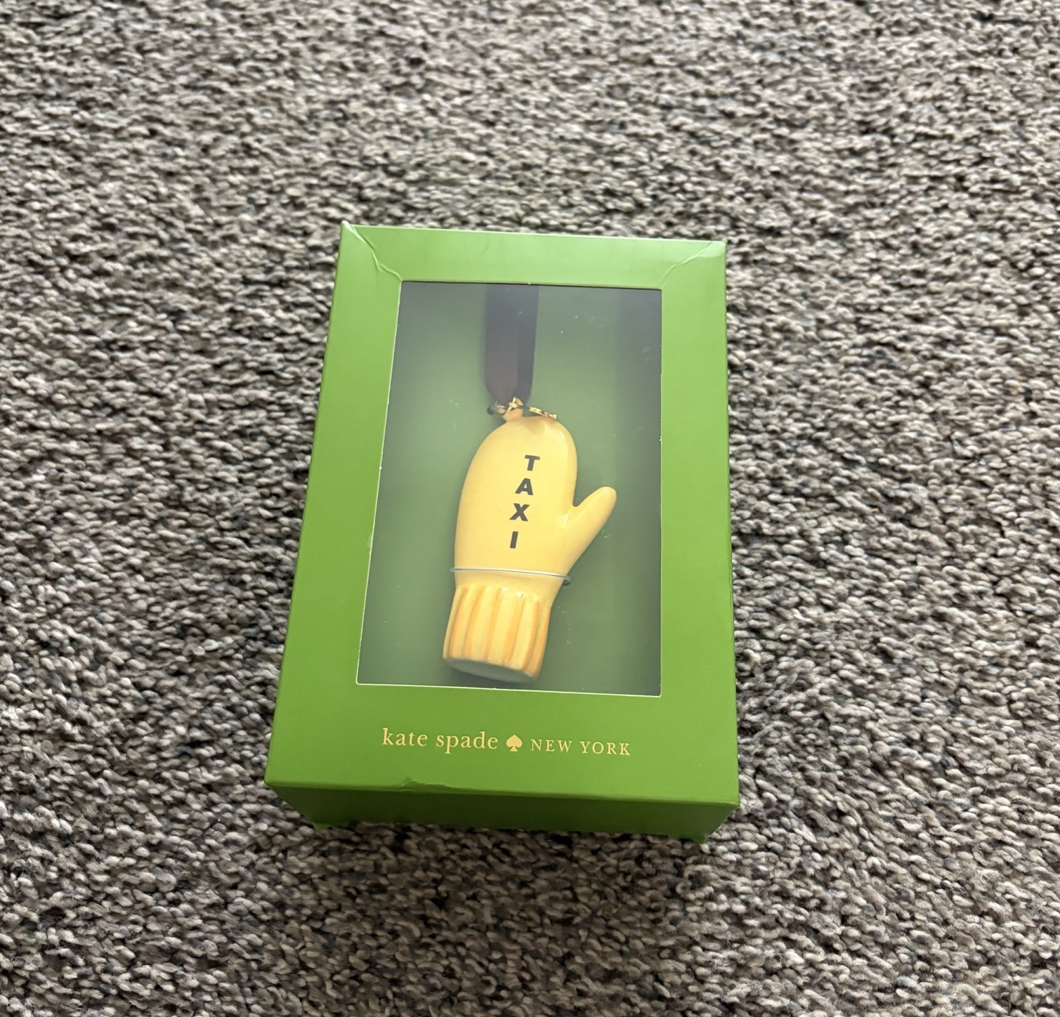 Lenox Kate Spade New York Taxi Mitten Christmas Ornament 3