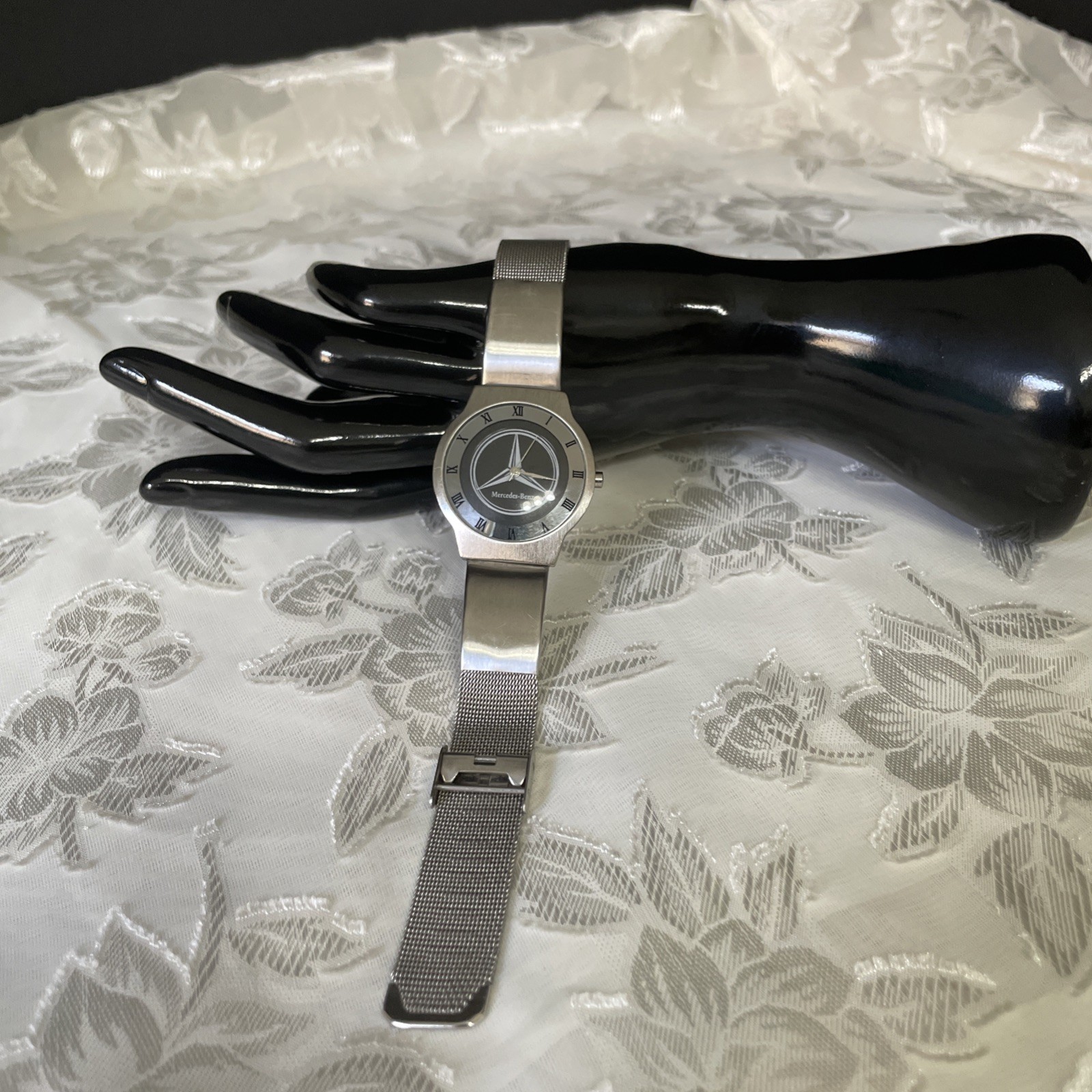 Vintage Mercedes Benz Wristwatch Stainless Steel Quartz New Battery Vintage Mercedes Benz Wristwatch Stainless Steel Quartz New Battery